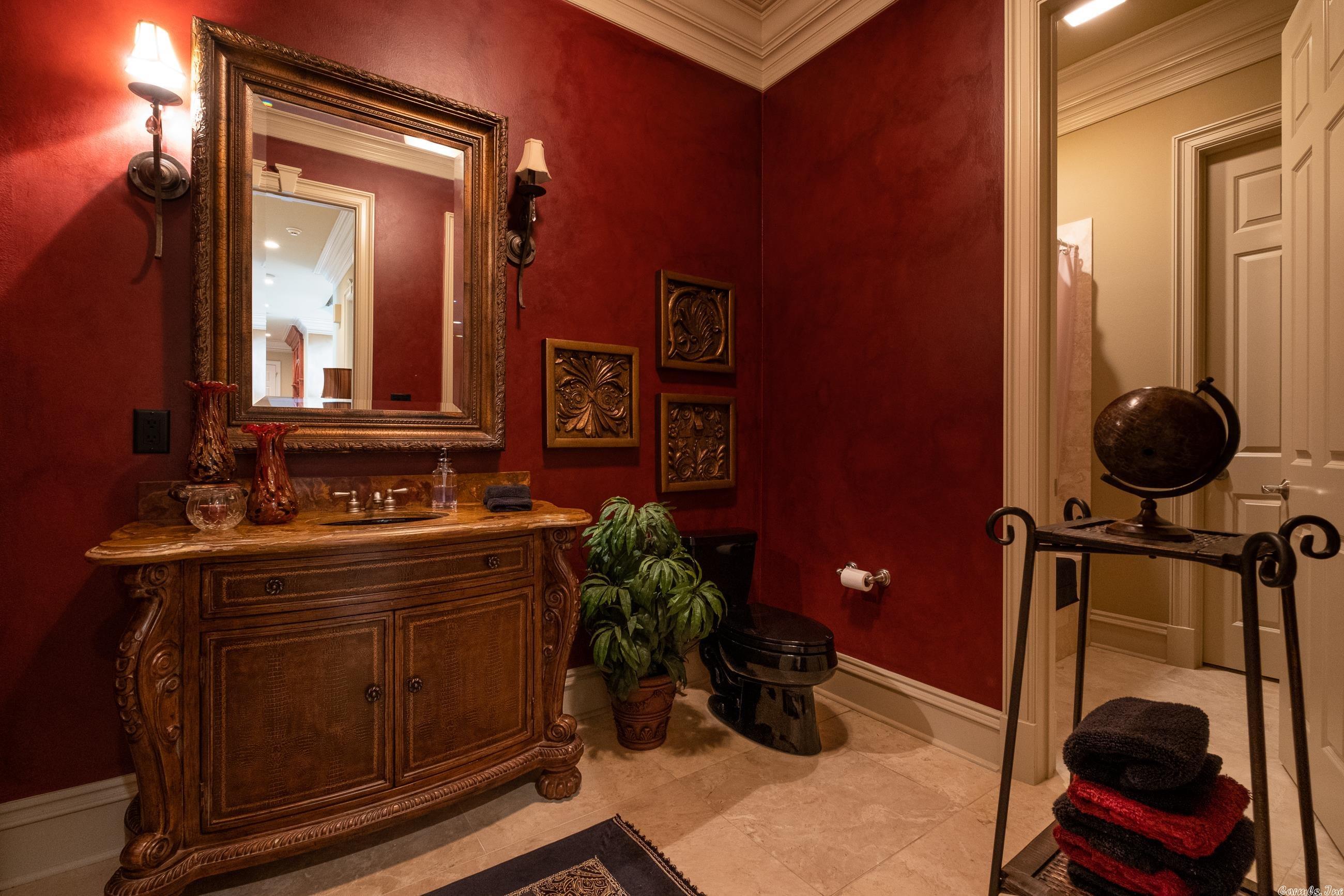 VALLEY FALLS ESTATES - Residential