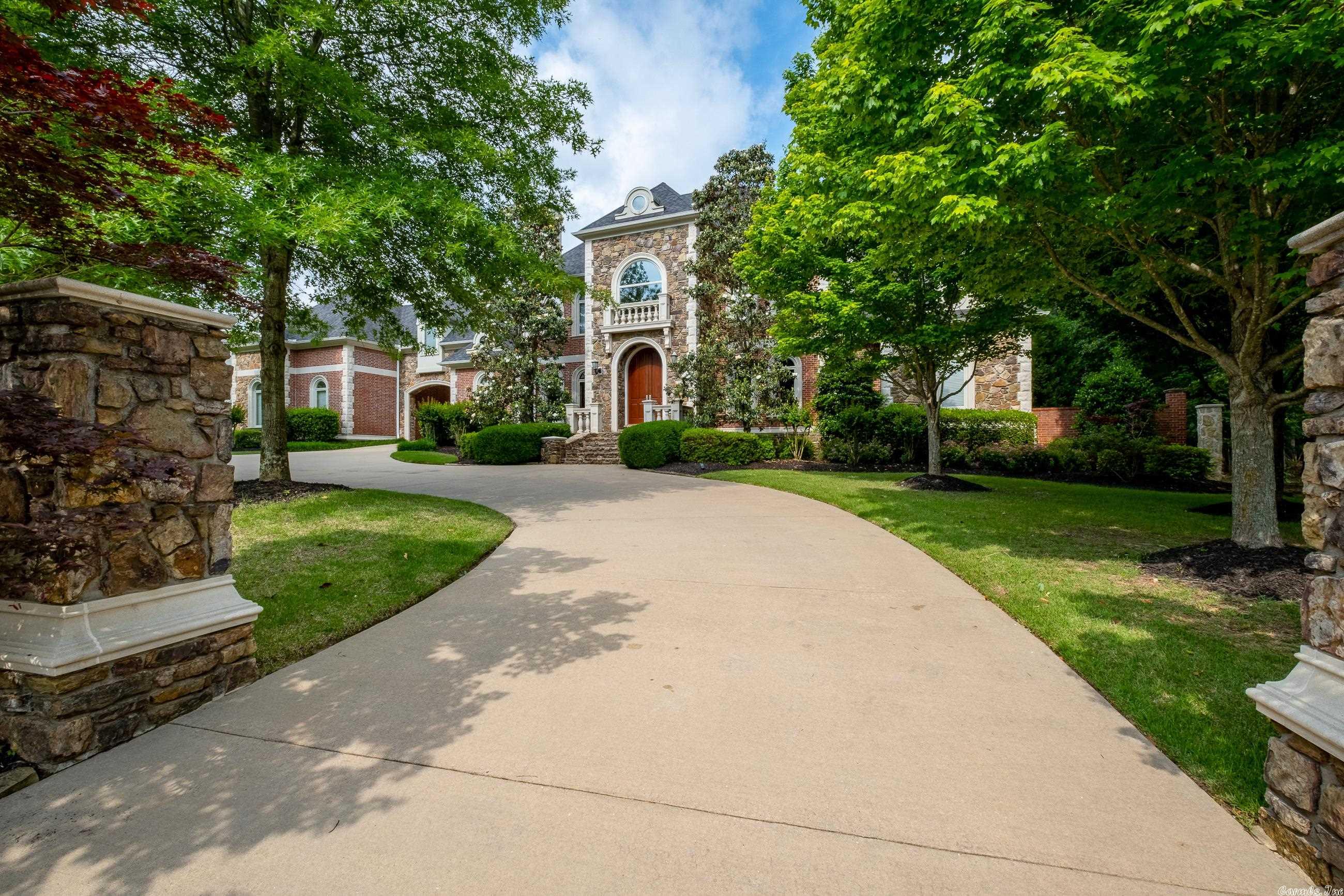 VALLEY FALLS ESTATES - Residential