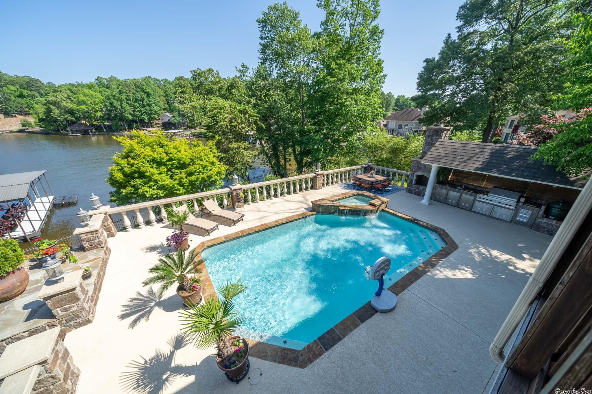 Driftwood Point - Residential