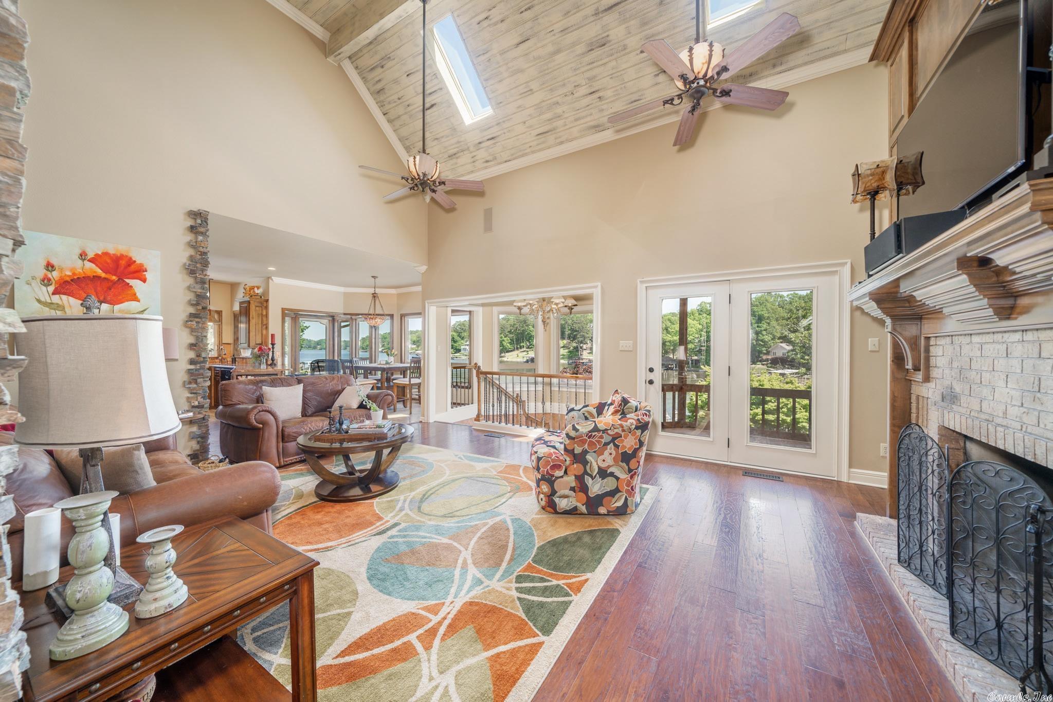 Driftwood Point - Residential