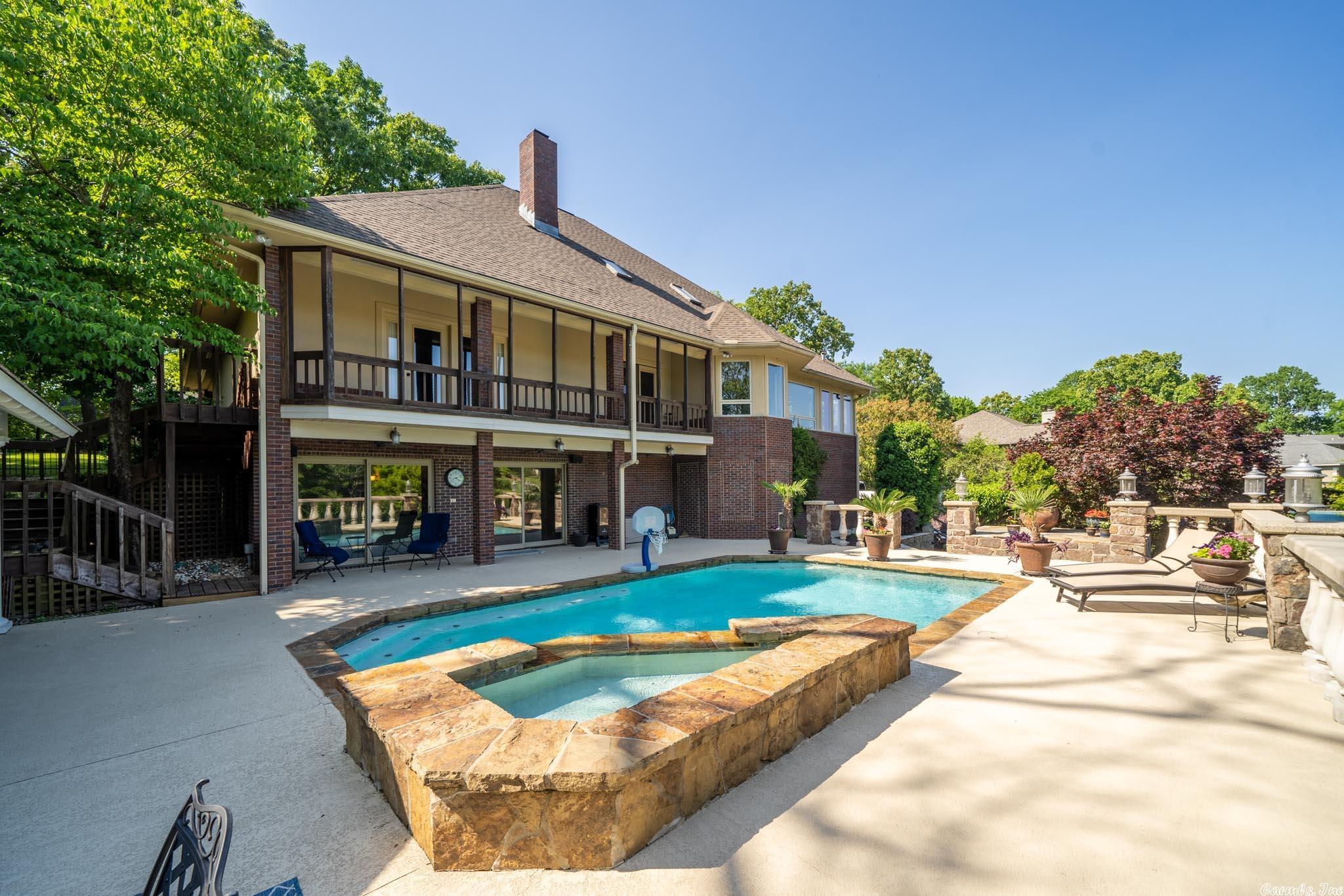 Driftwood Point - Residential