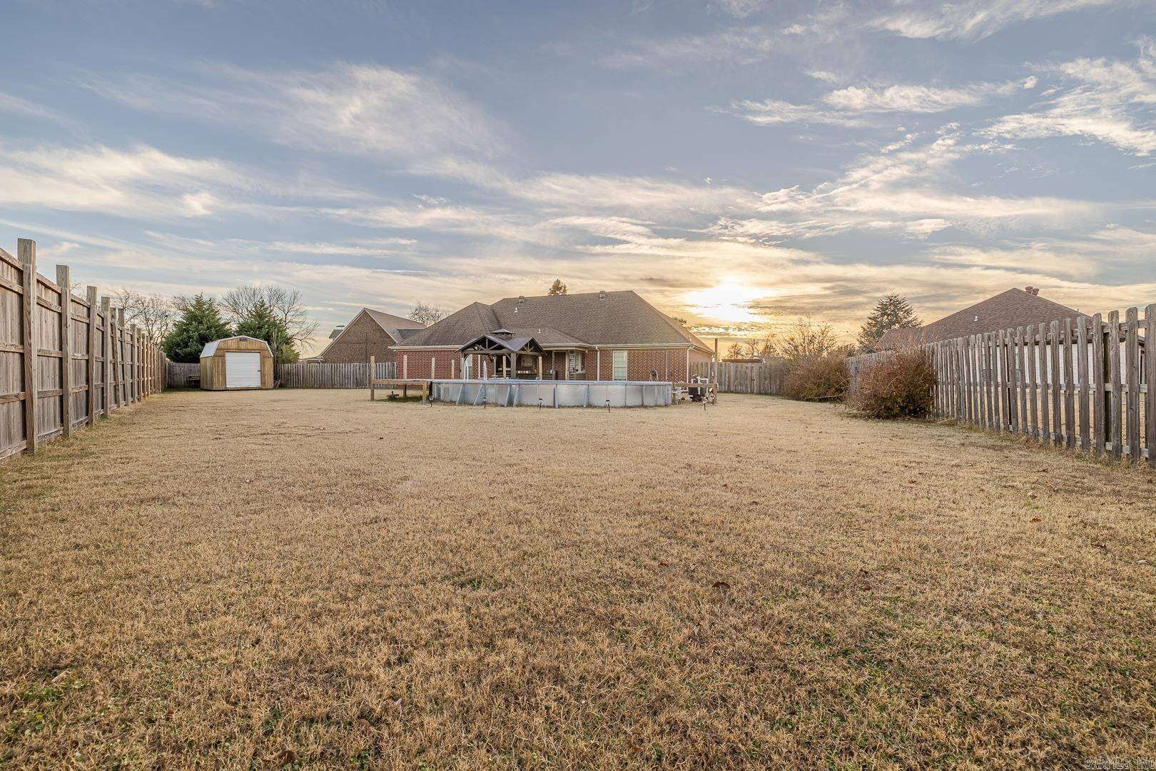 THE MEADOWS - Residential