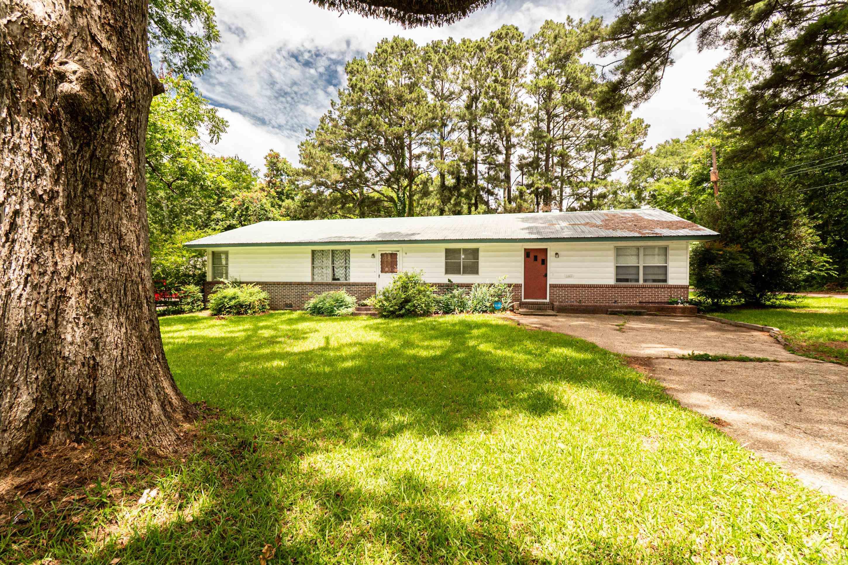 MONTICELLO - Residential