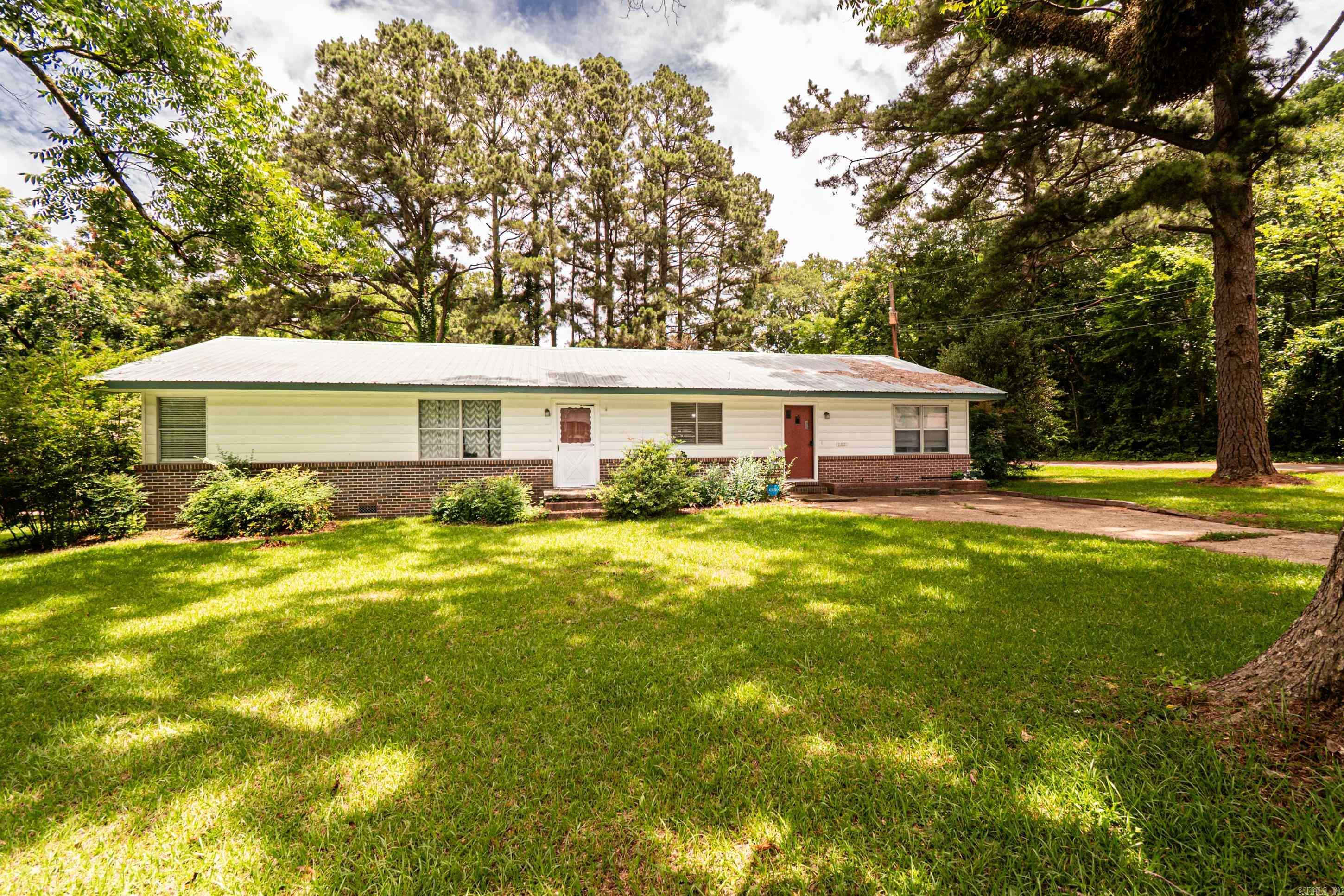 MONTICELLO - Residential