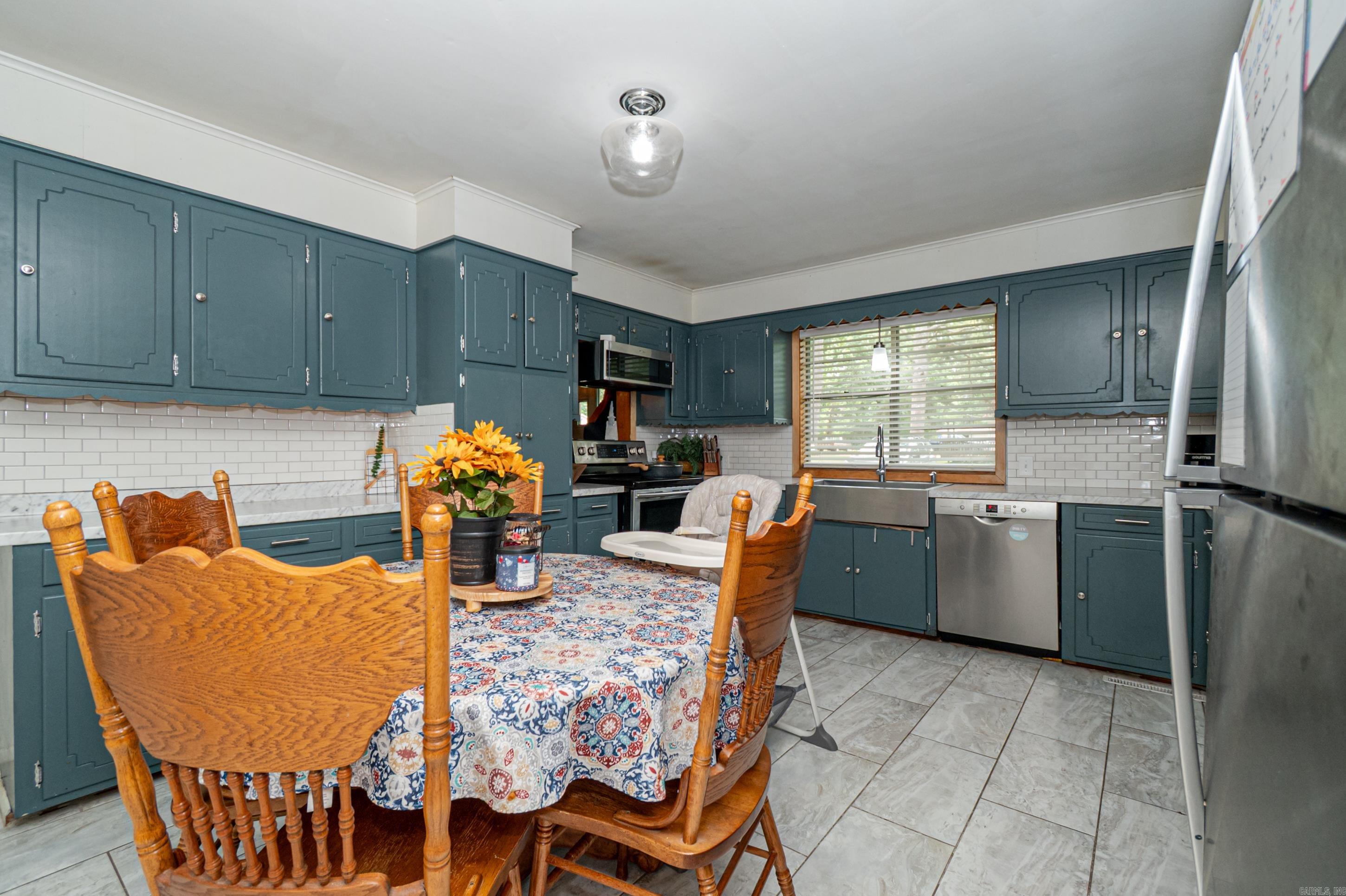 MONTICELLO - Residential