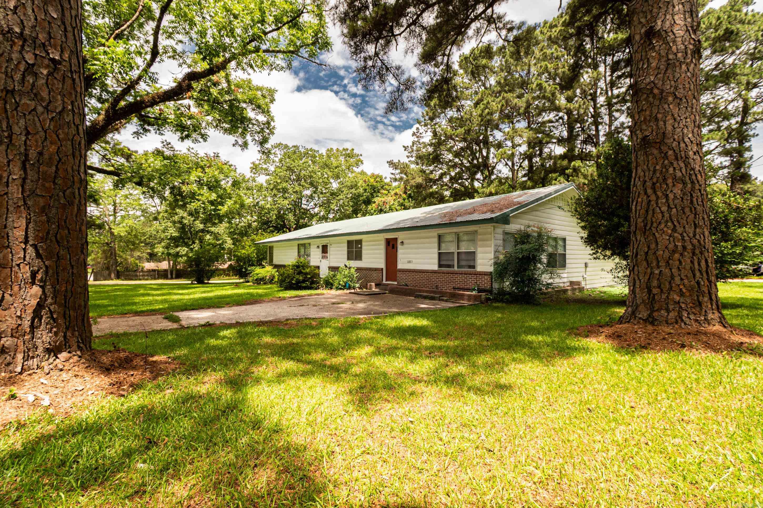 MONTICELLO - Residential