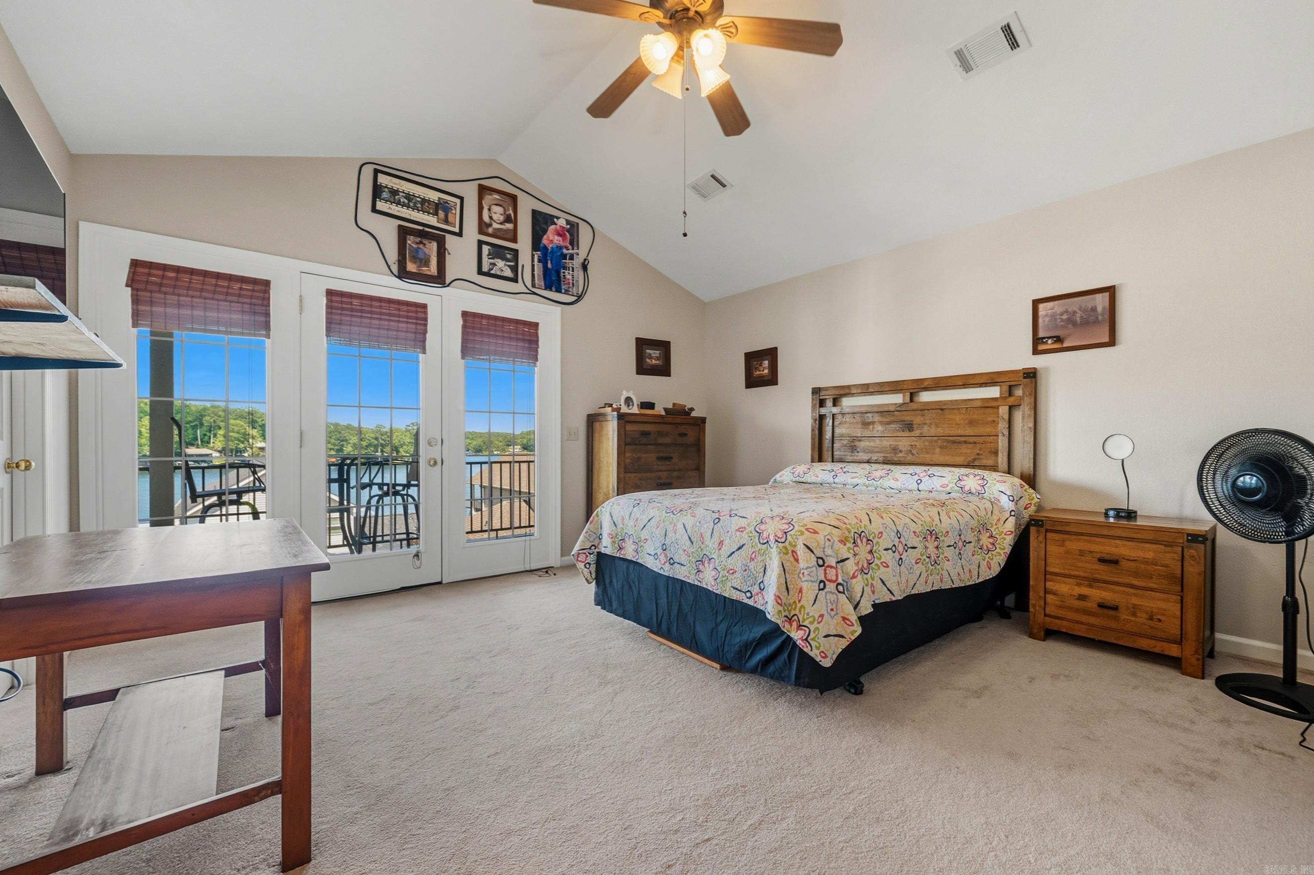 MAJESTIC LAKE VILLAGE TOWNHOMES - Residential
