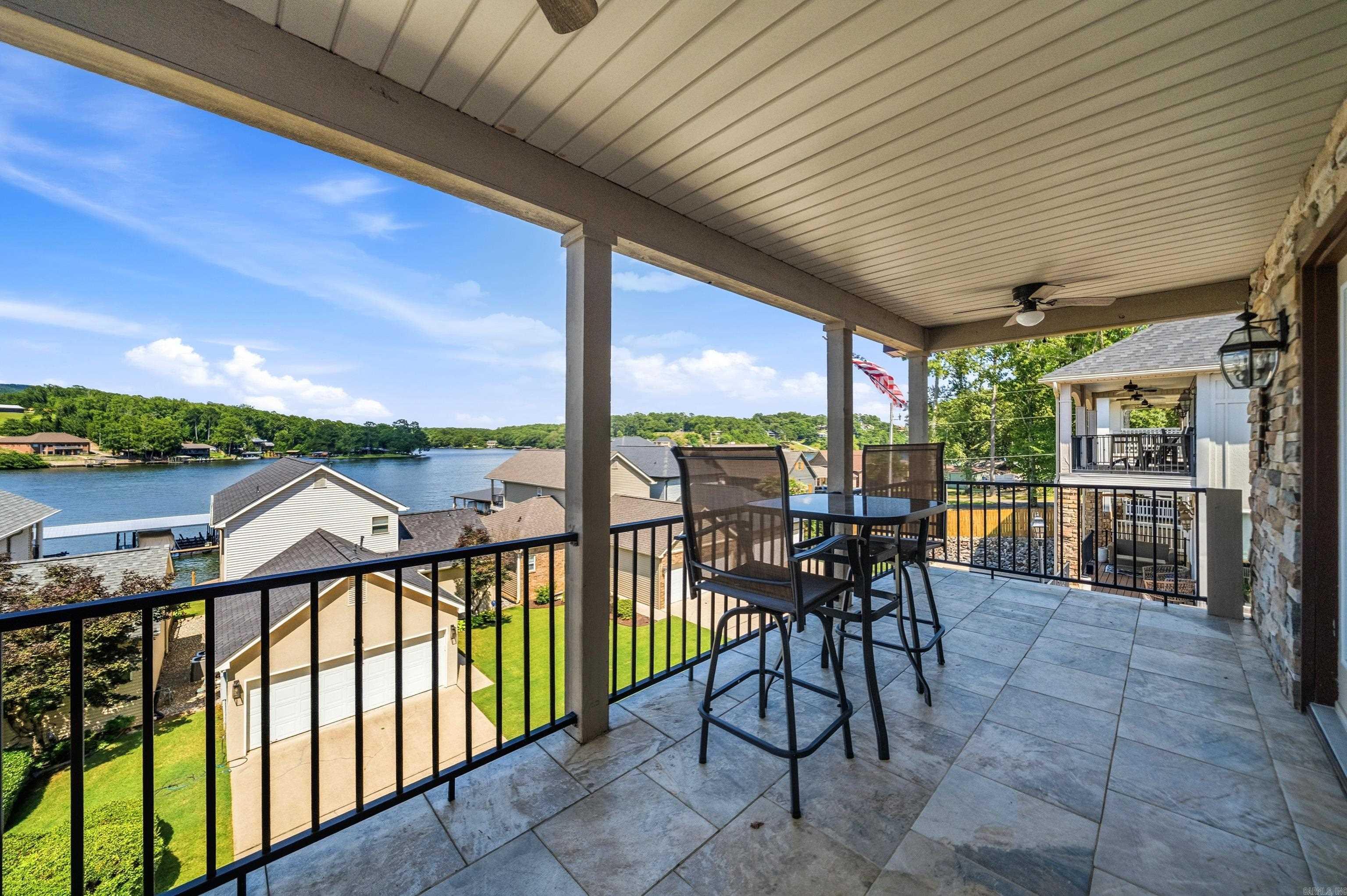 MAJESTIC LAKE VILLAGE TOWNHOMES - Residential