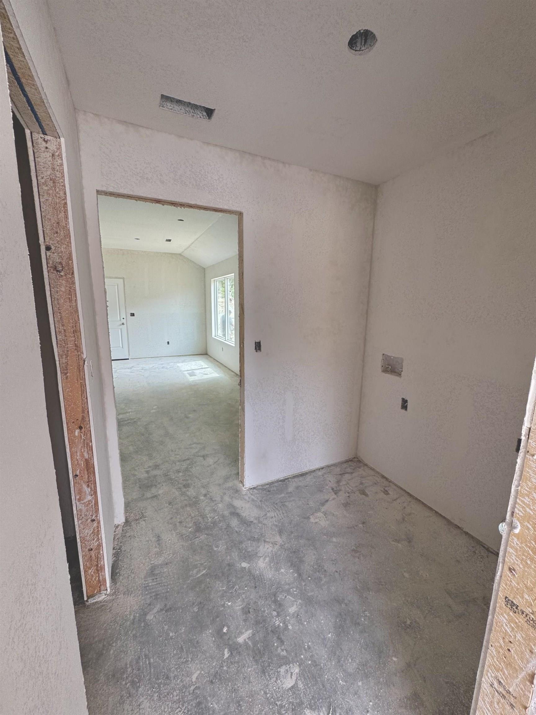 MIDLAND ESTATES PHASE 1 - Residential