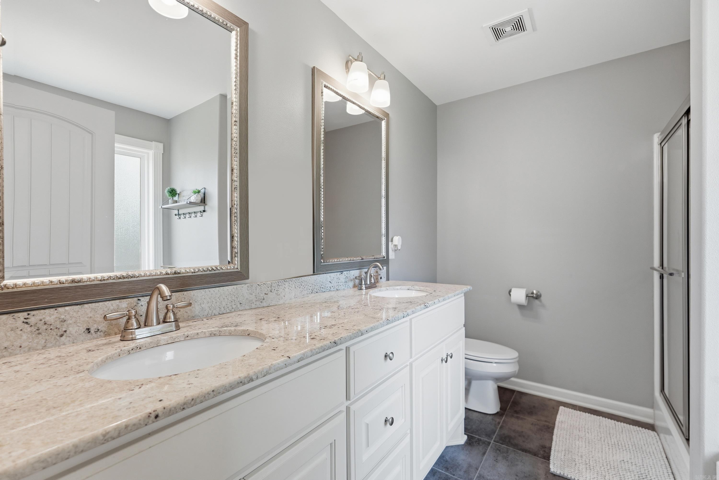 OAKTREE PLACE - Residential