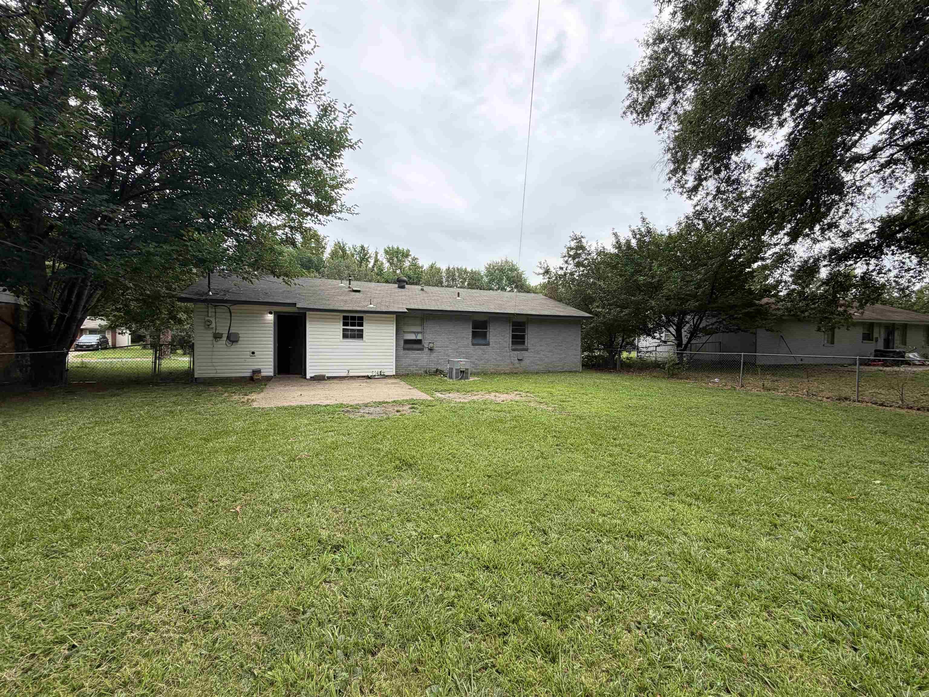 COUNTRY CLUB TO JACK - Residential