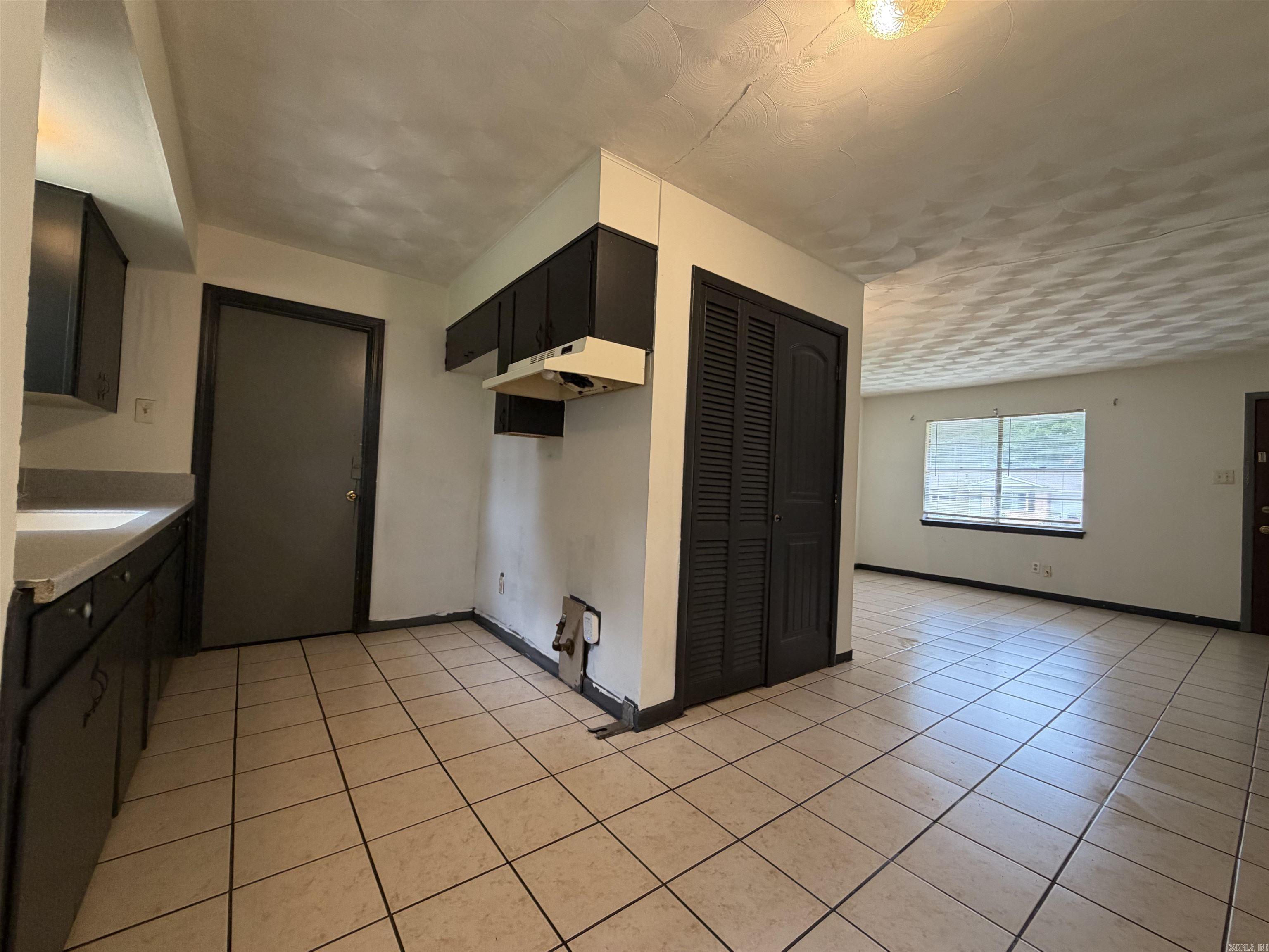 COUNTRY CLUB TO JACK - Residential