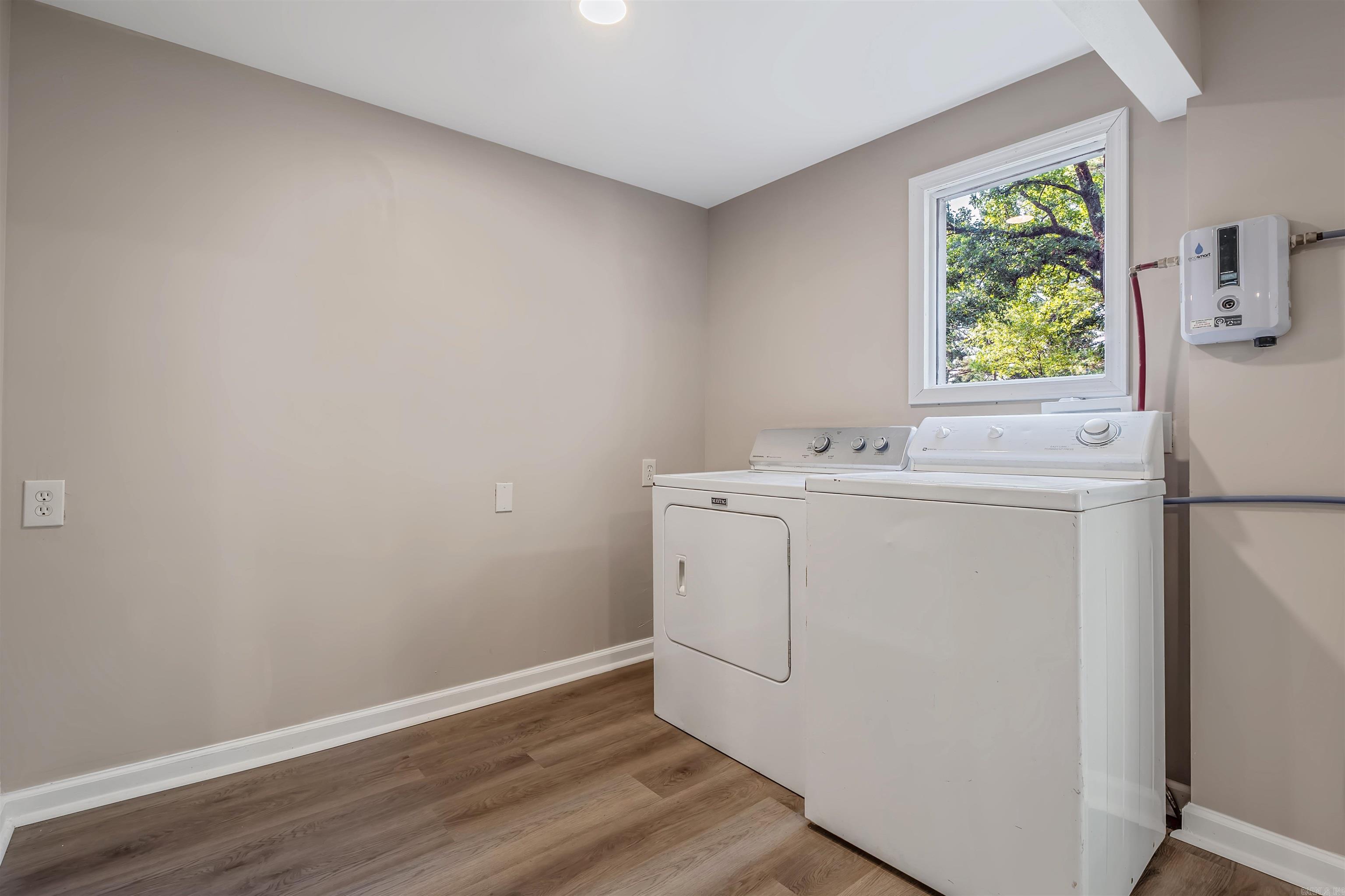 CEDAR POINT HEIGHTS - Residential