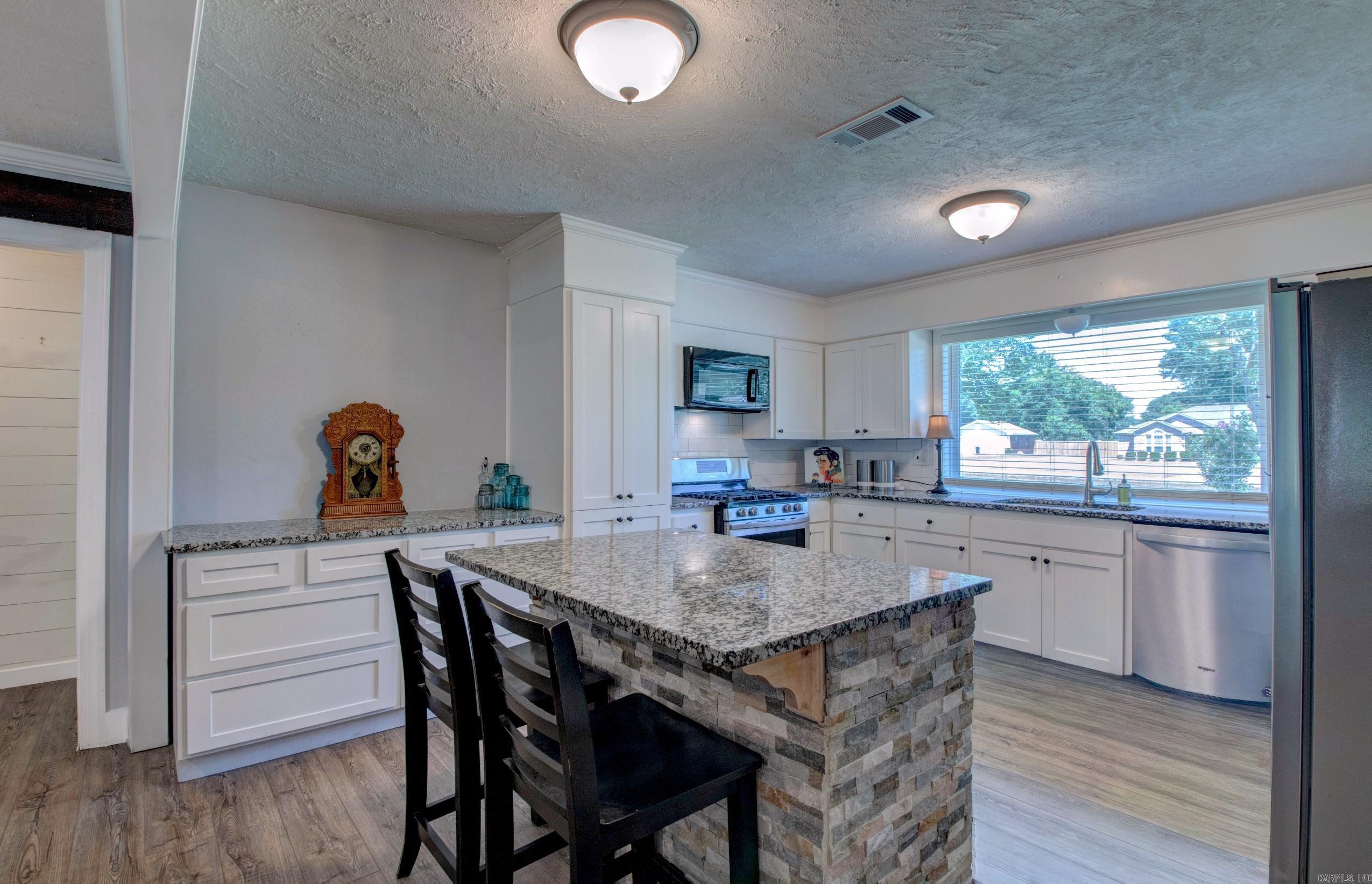 CADDO ACRES - Residential