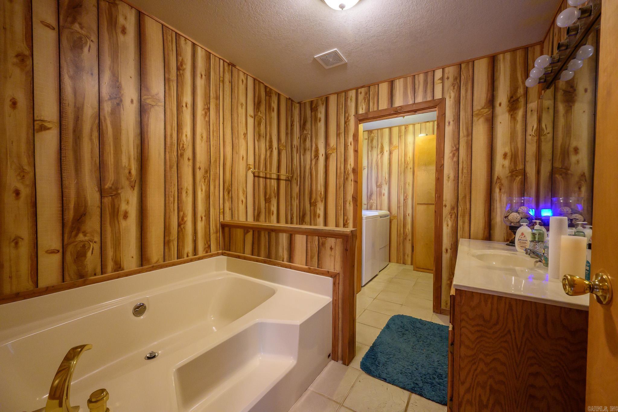 DOGWOOD SPRINGS - Residential