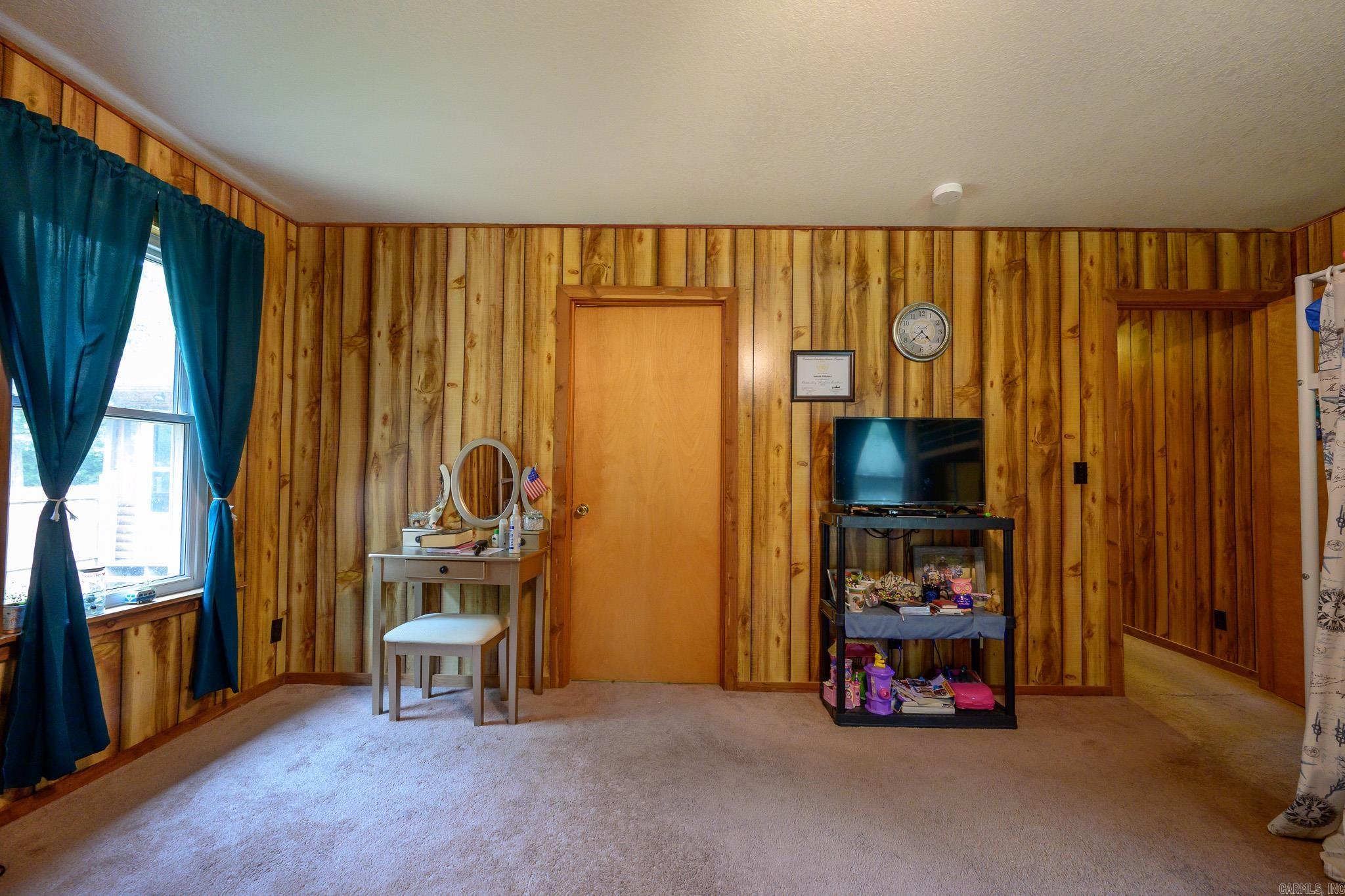 DOGWOOD SPRINGS - Residential