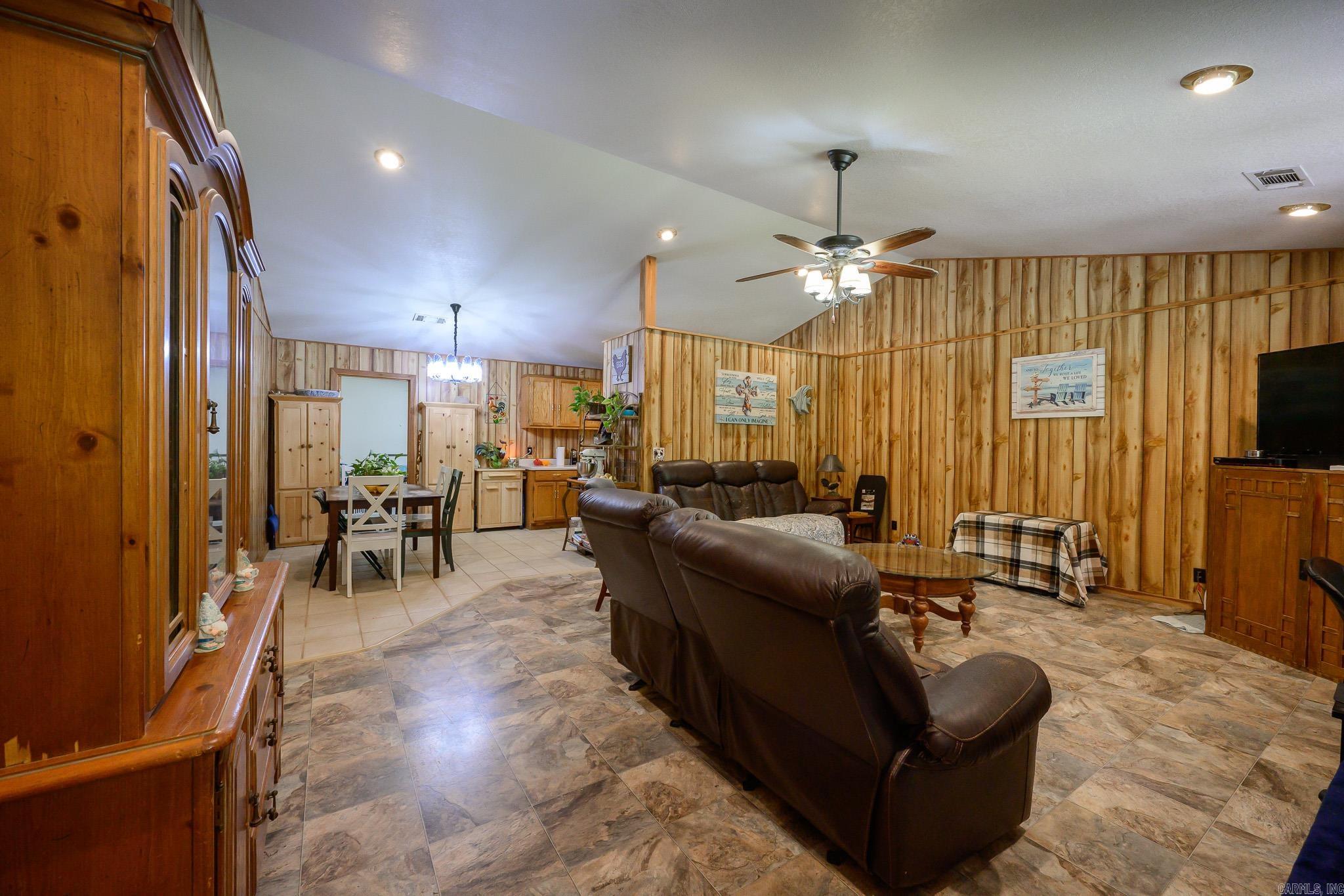 DOGWOOD SPRINGS - Residential