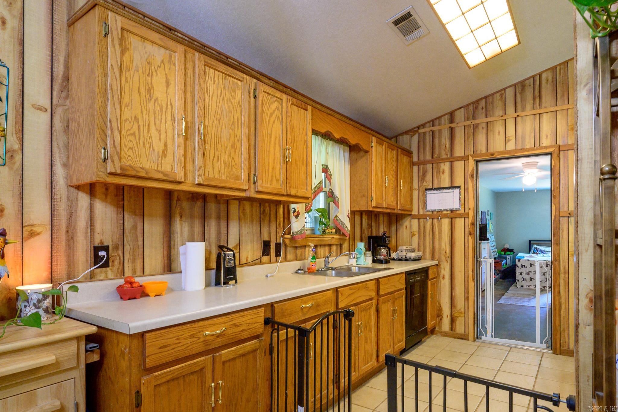 DOGWOOD SPRINGS - Residential
