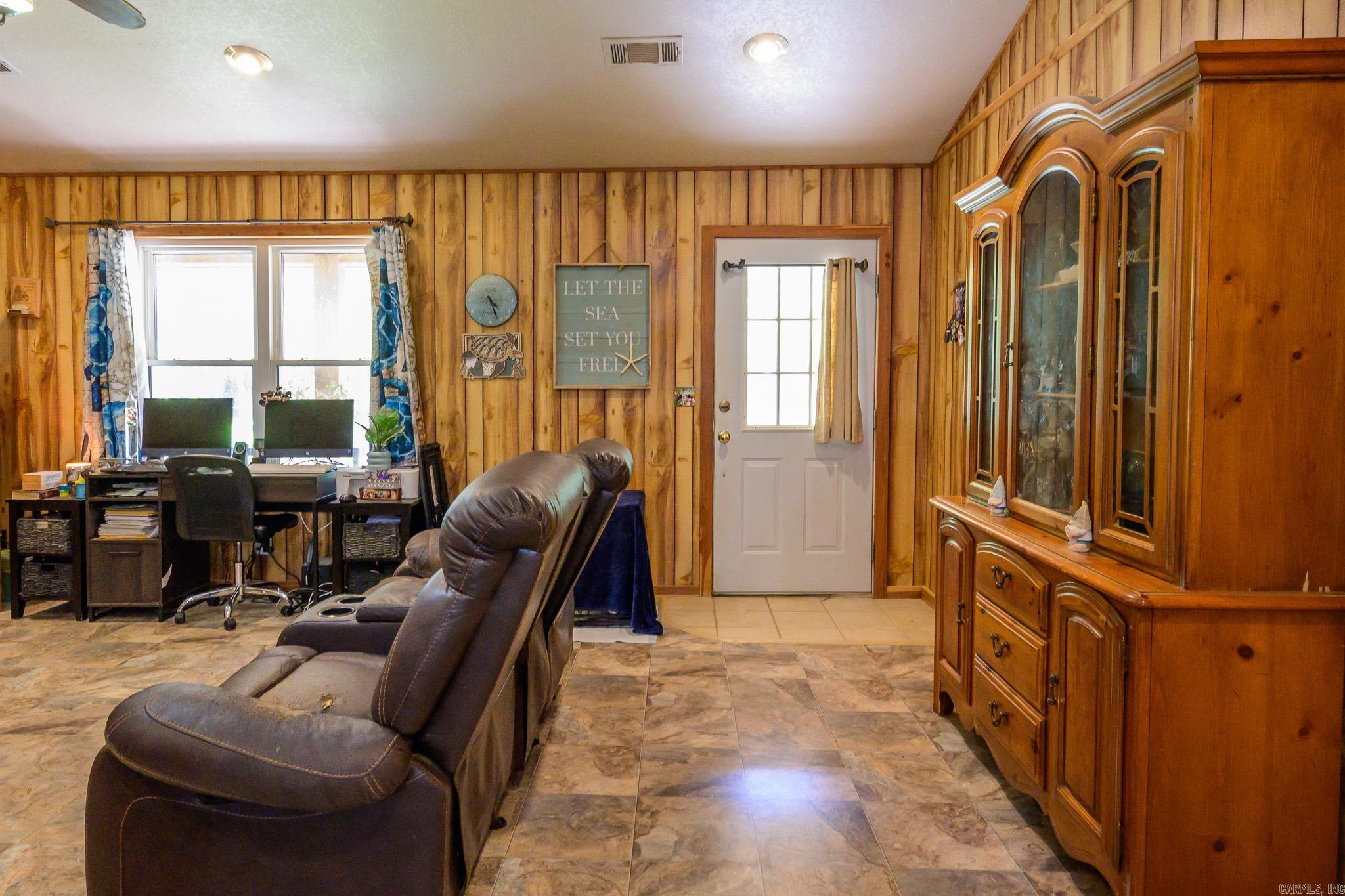 DOGWOOD SPRINGS - Residential