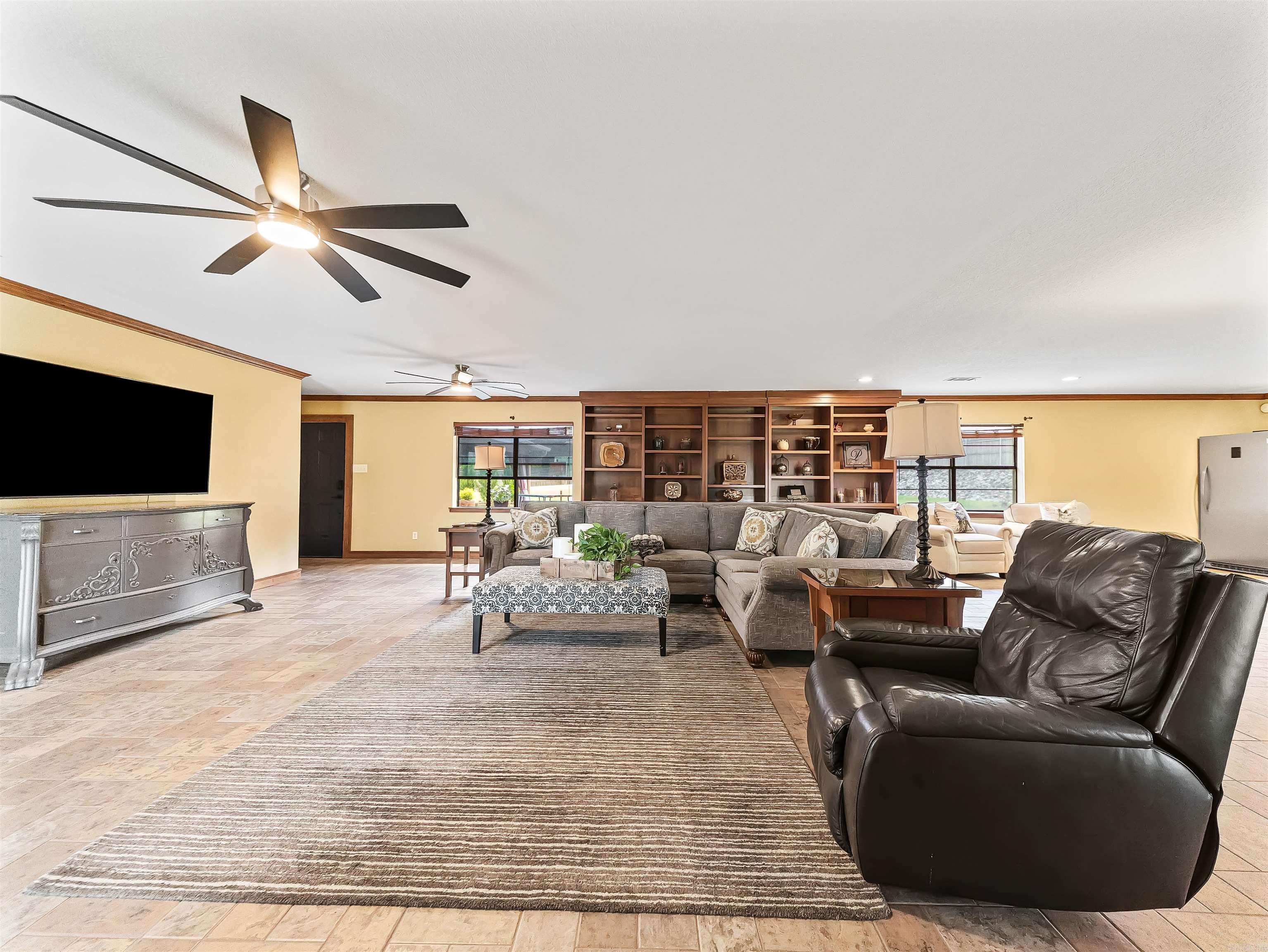 Rolling Hills - Residential
