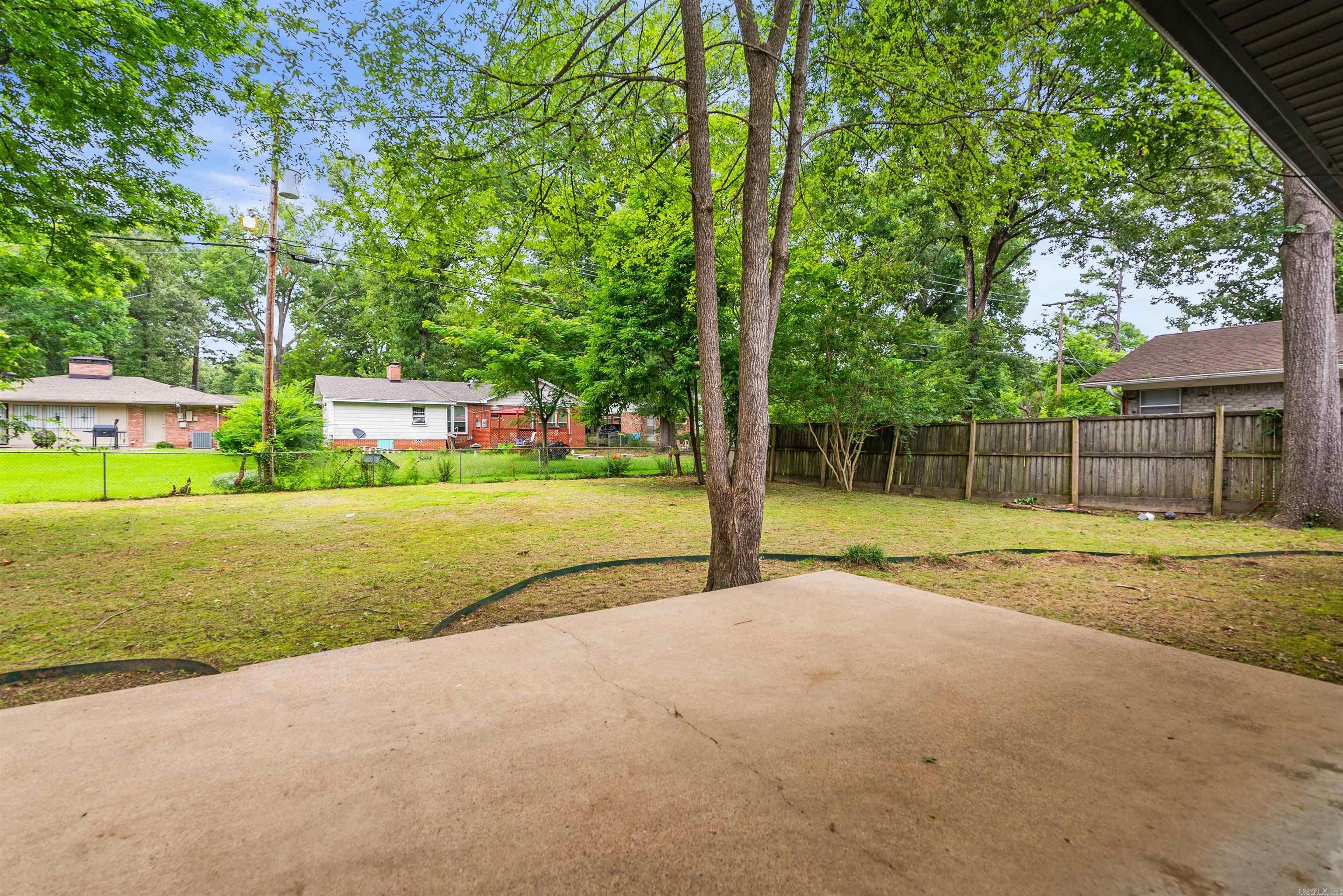 BRIARWOOD - Residential