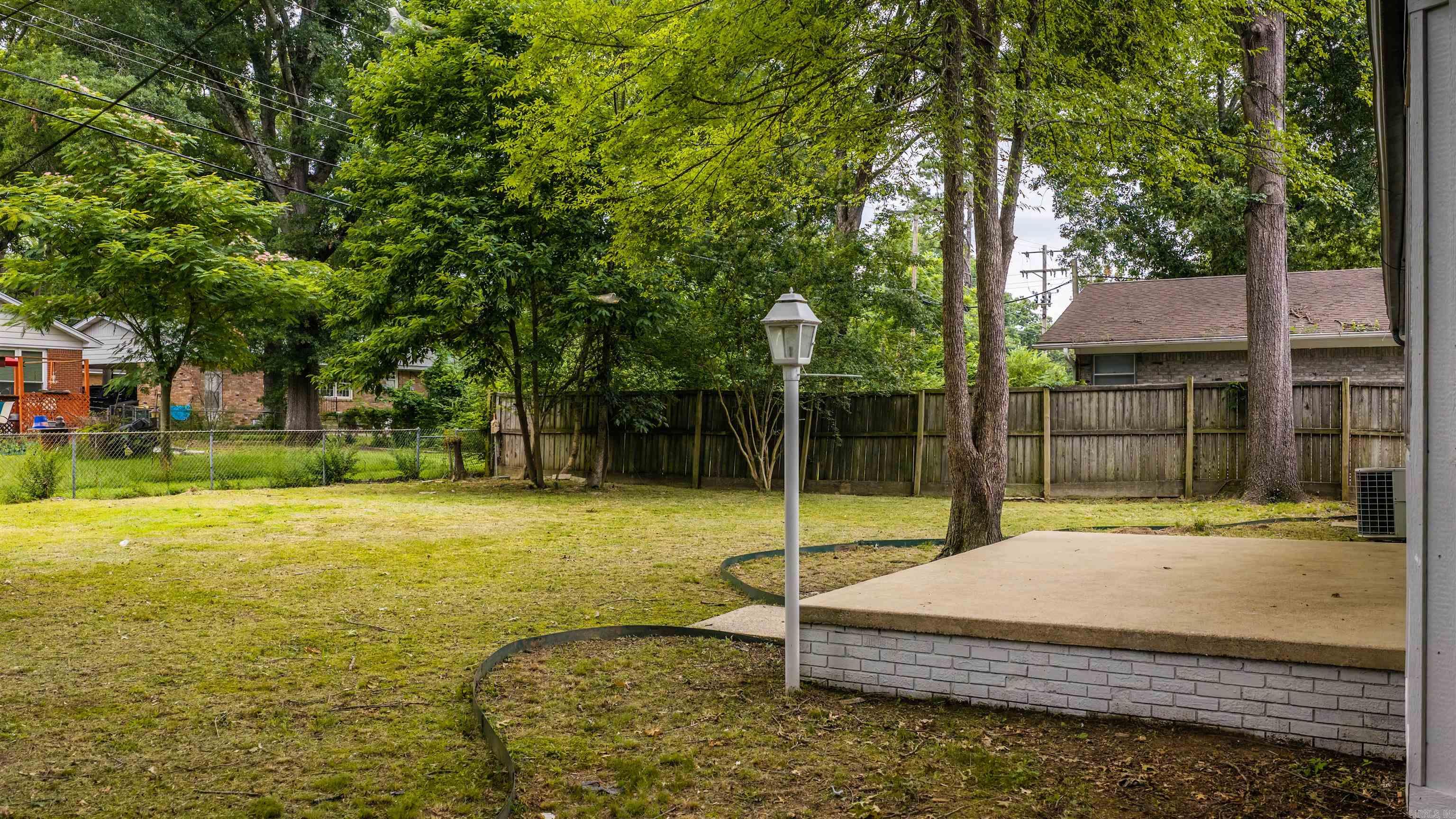 BRIARWOOD - Residential