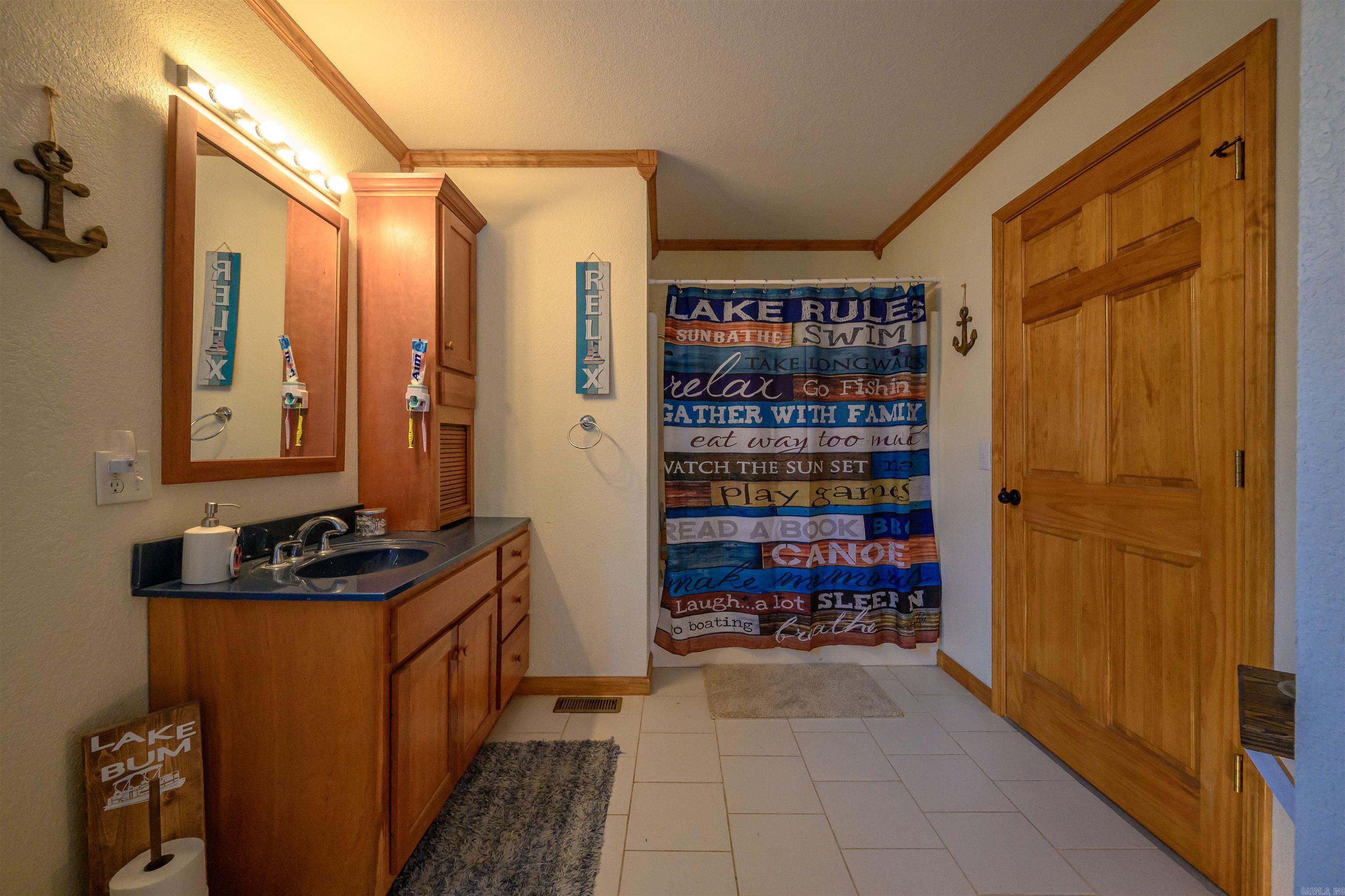 EAST LAKE - Residential