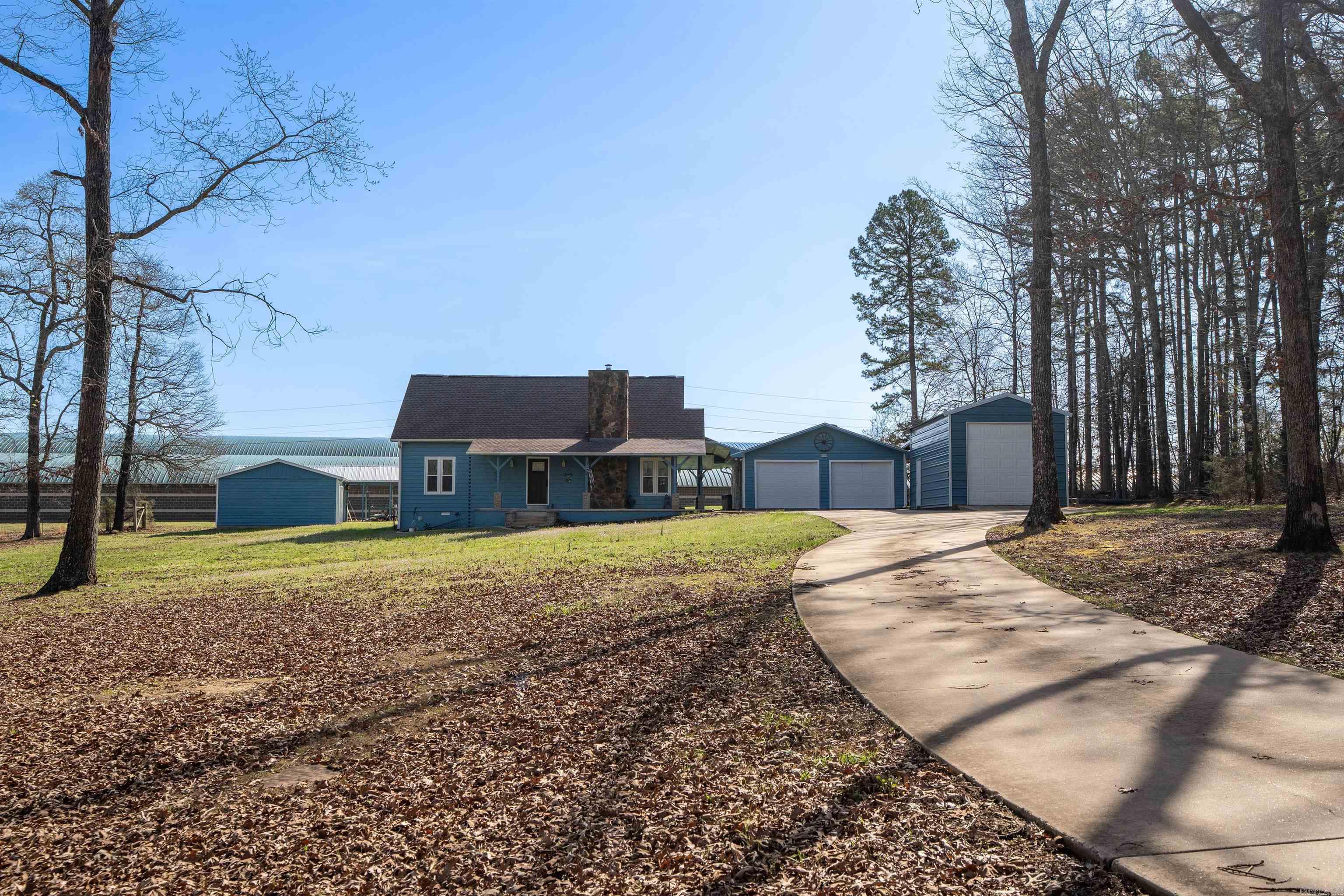 WOODLAND COVE - Residential