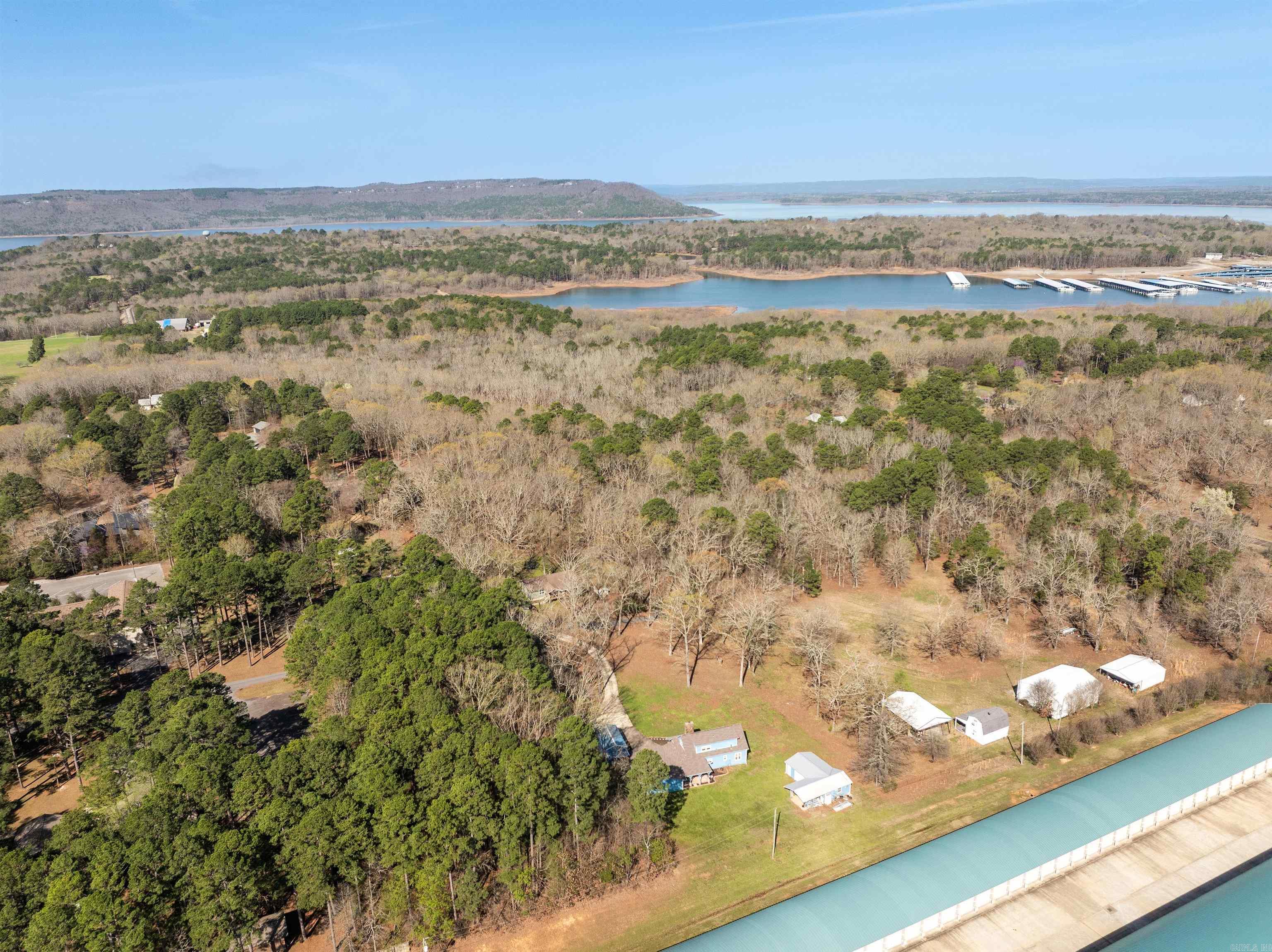 WOODLAND COVE - Residential