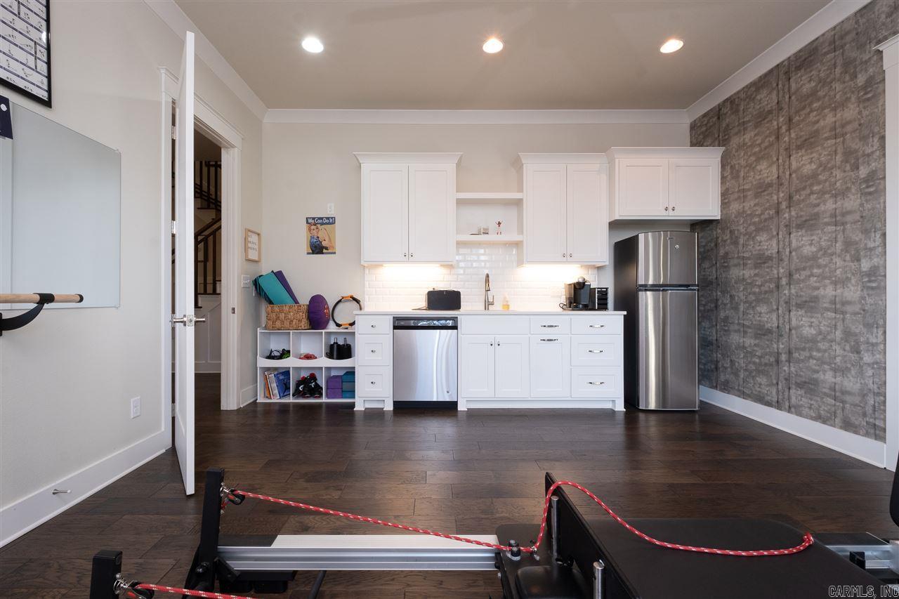 WOODLANDS EDGE - Residential