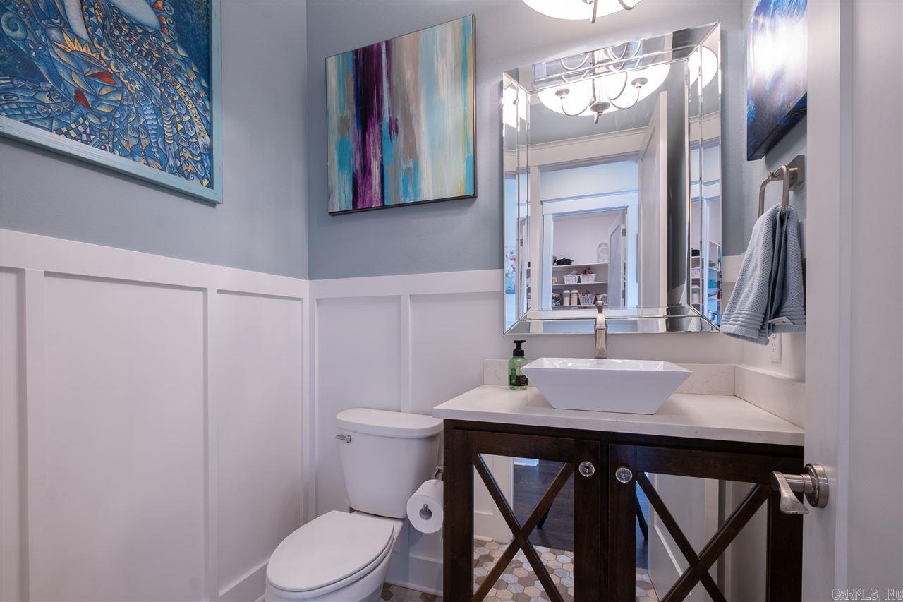 WOODLANDS EDGE - Residential