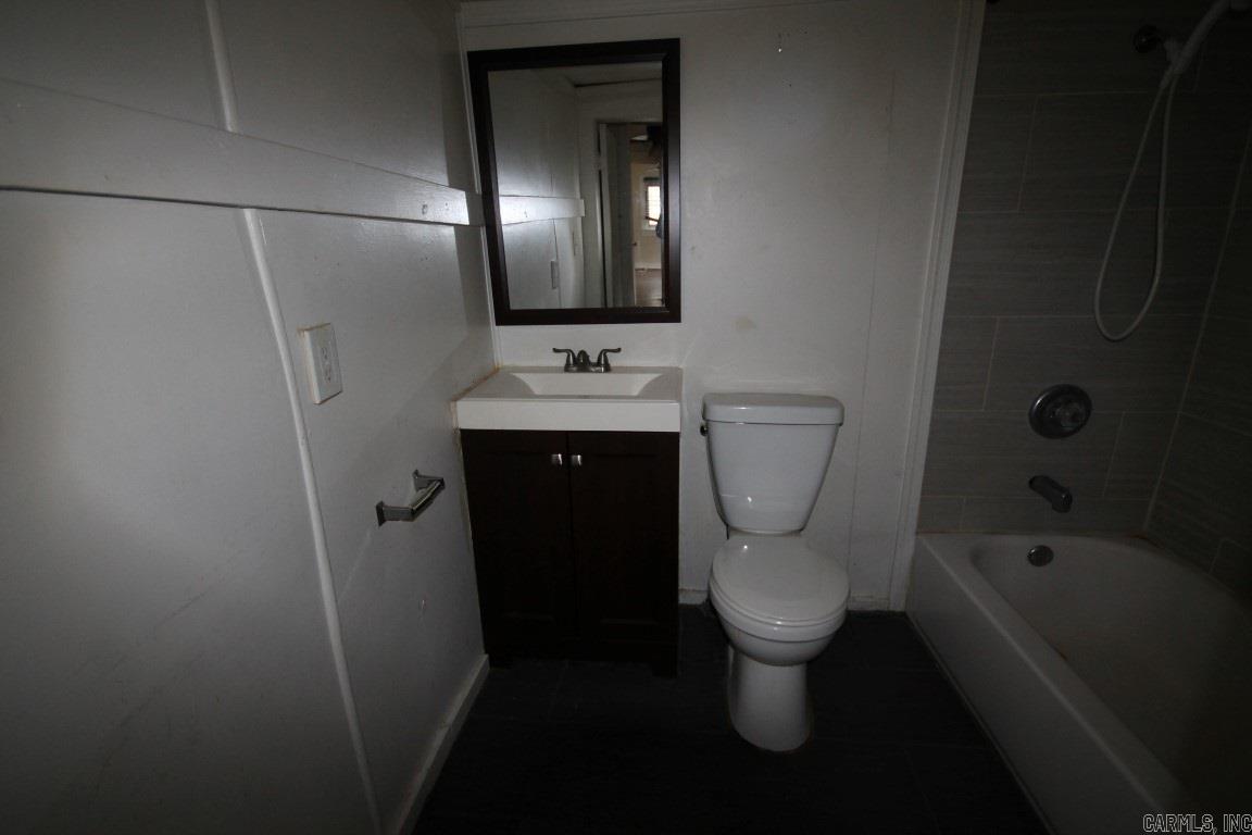 Stiffs Station - Residential Income