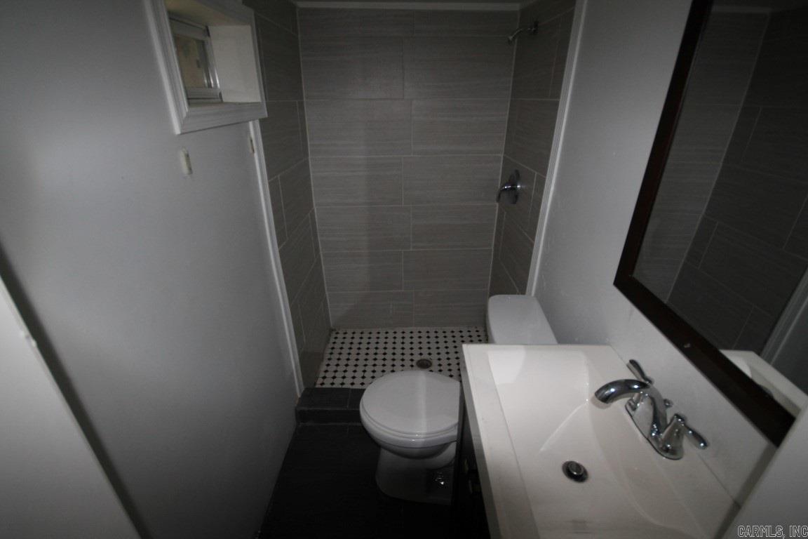 Stiffs Station - Residential Income