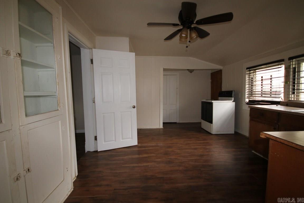 Stiffs Station - Residential Income