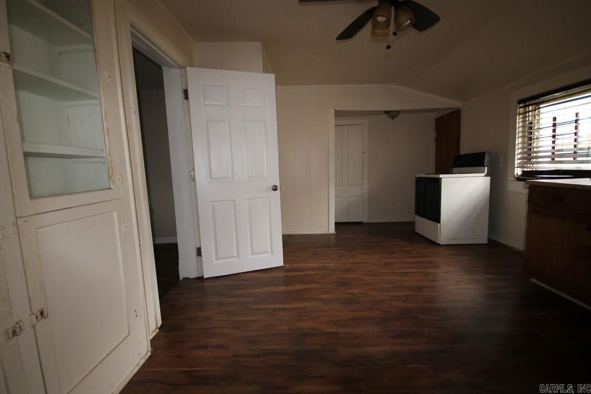 Stiffs Station - Residential Income