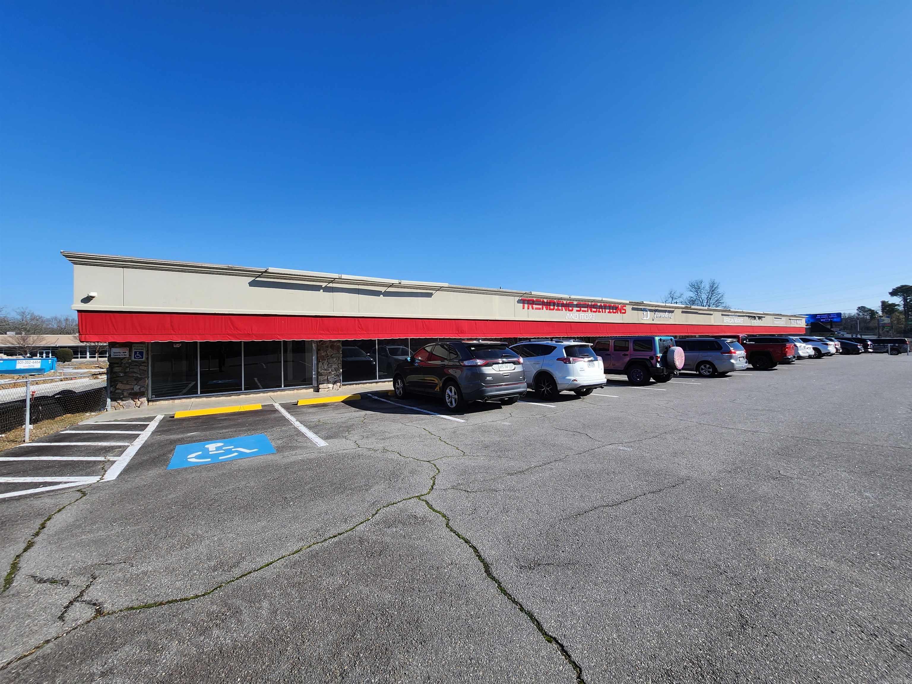 1000 sq ft Retail lease