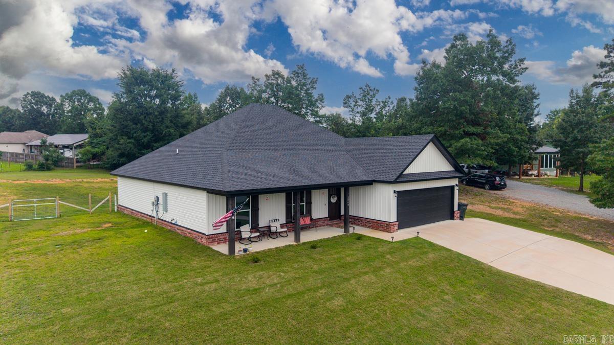PLANTATION HILLS - Residential