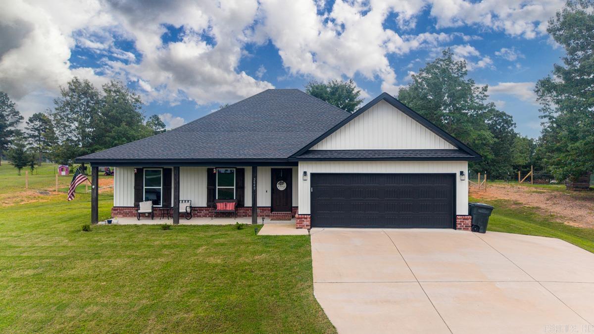 PLANTATION HILLS - Residential