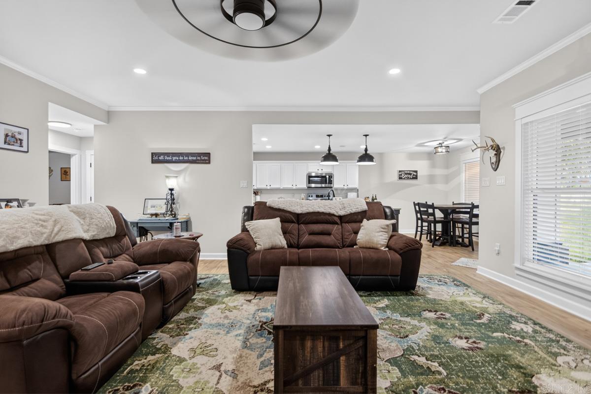 PLANTATION HILLS - Residential