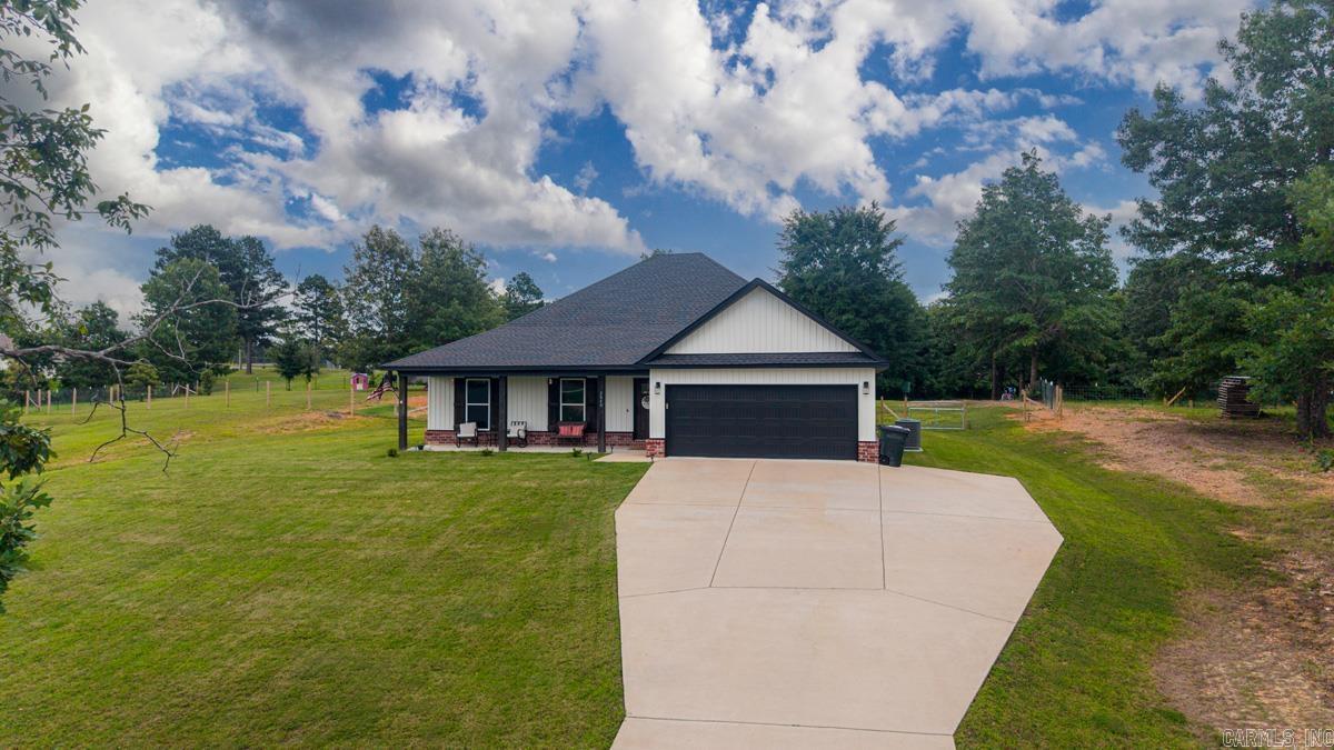 PLANTATION HILLS - Residential