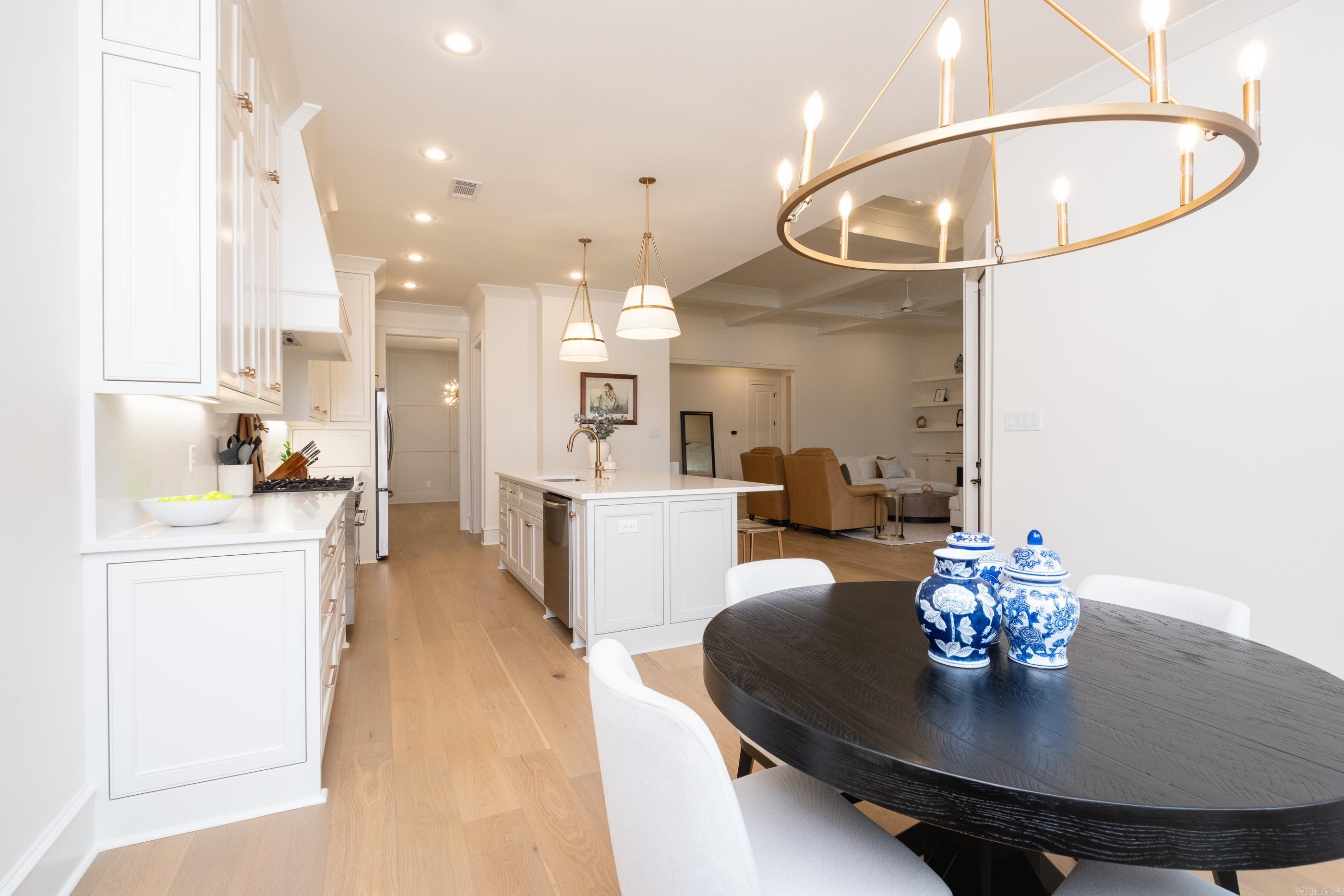 CHENAL VALLEY "FALSTONE COURT" - Residential