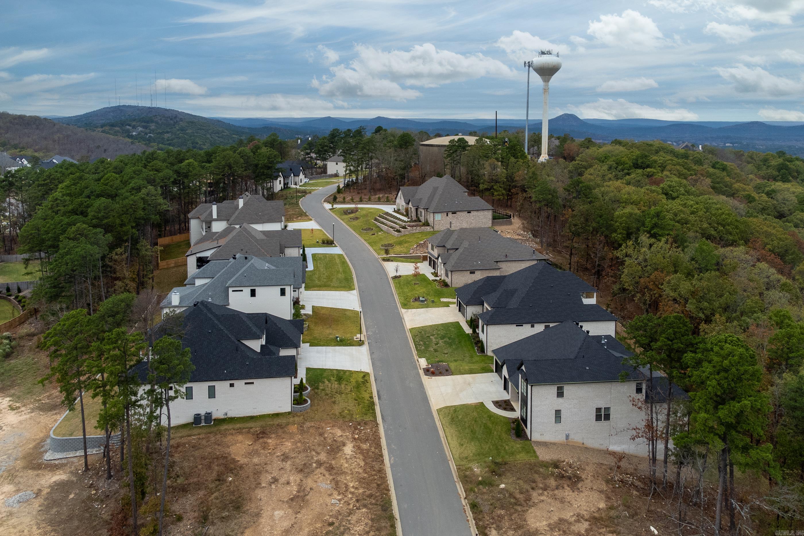 CHENAL VALLEY "FALSTONE COURT" - Residential