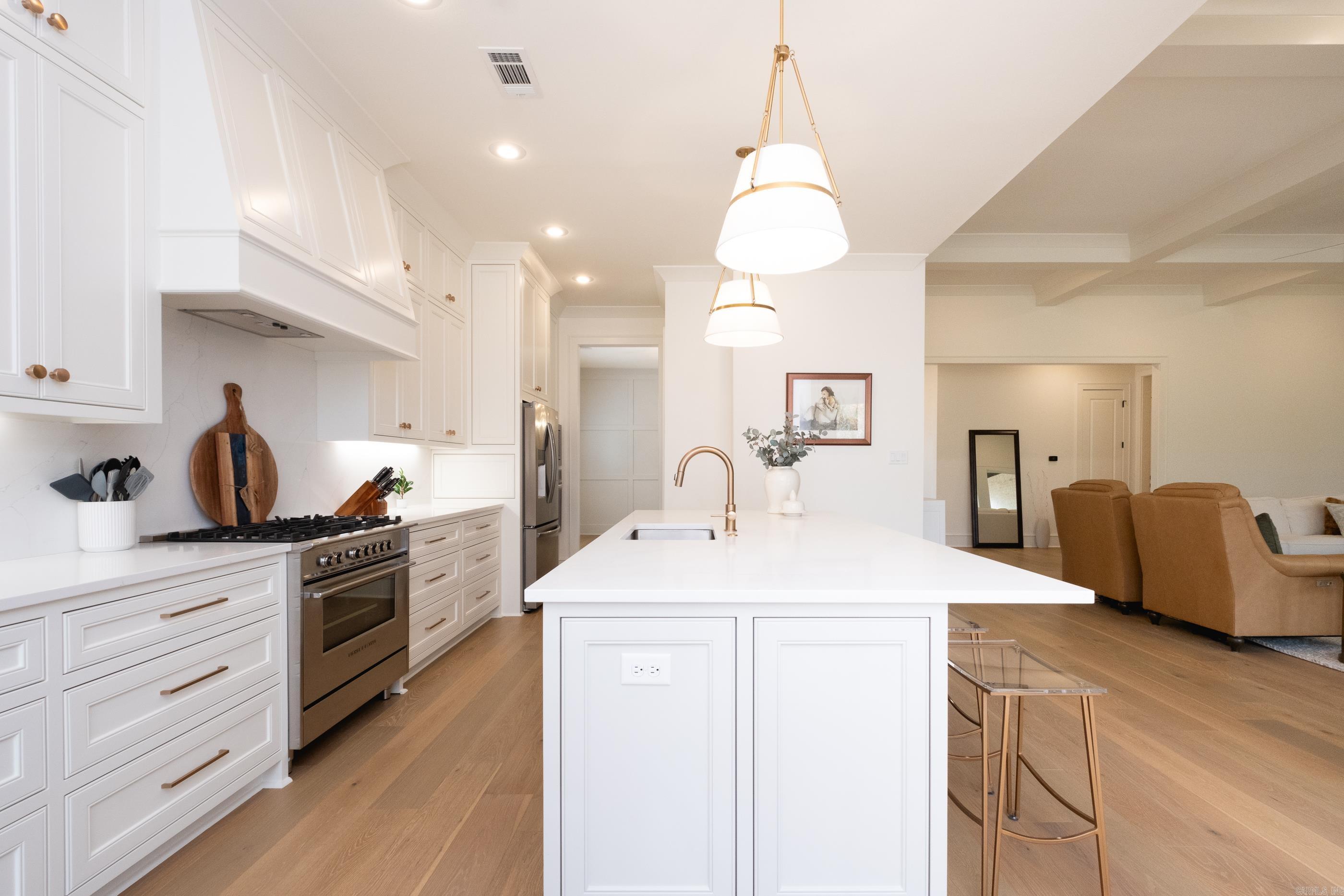 CHENAL VALLEY "FALSTONE COURT" - Residential