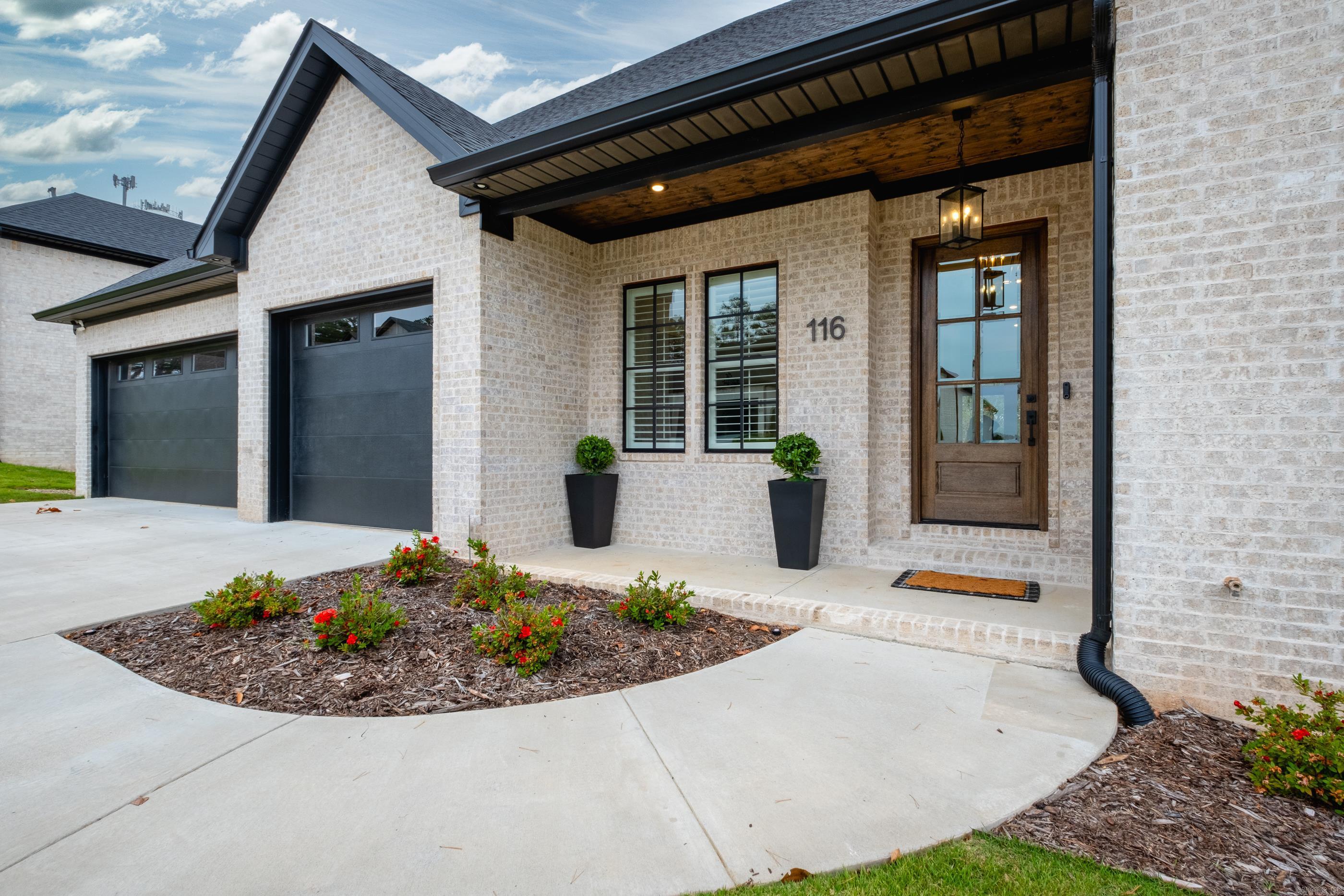 CHENAL VALLEY "FALSTONE COURT" - Residential