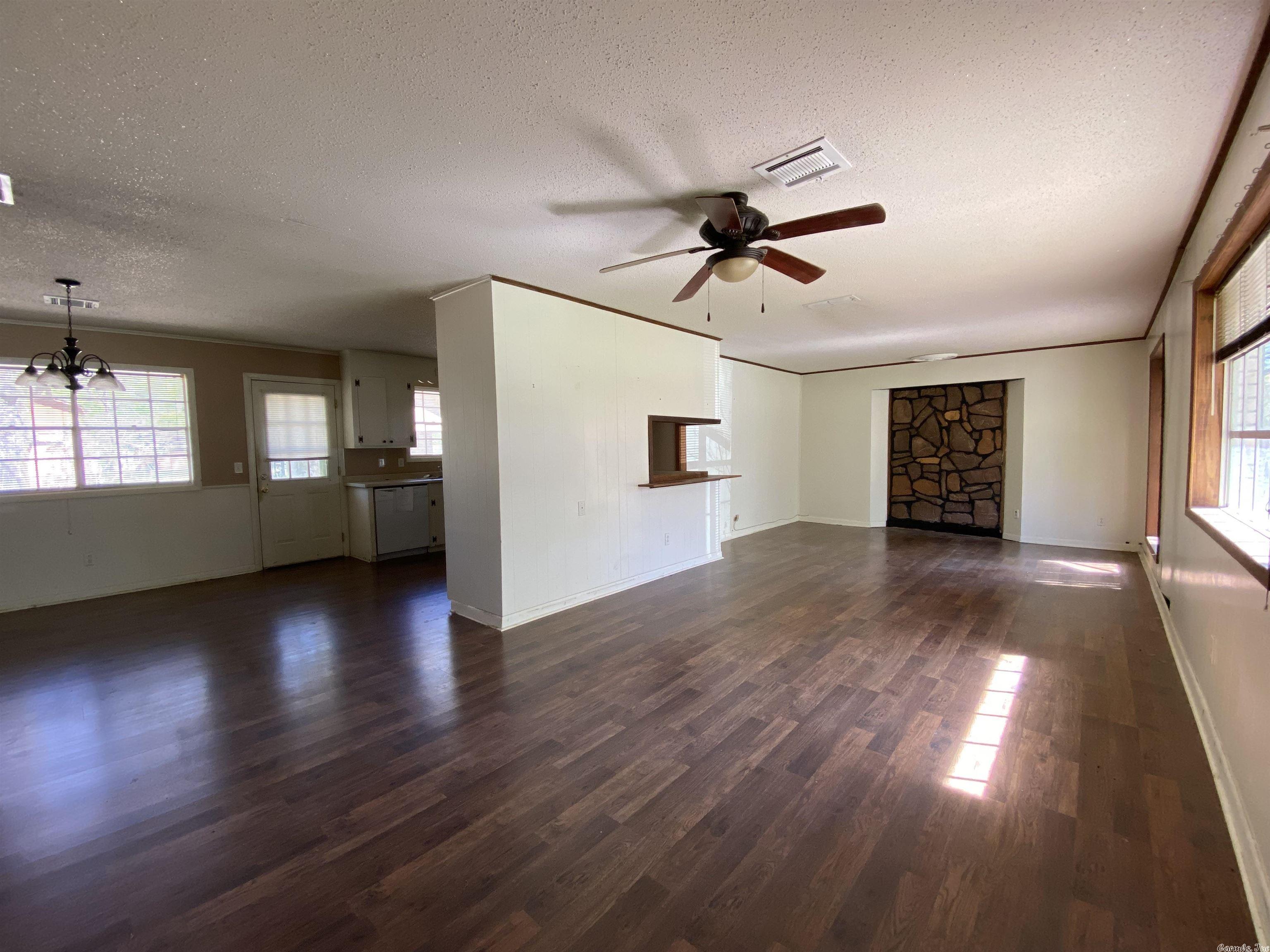 OAKHURST - Residential