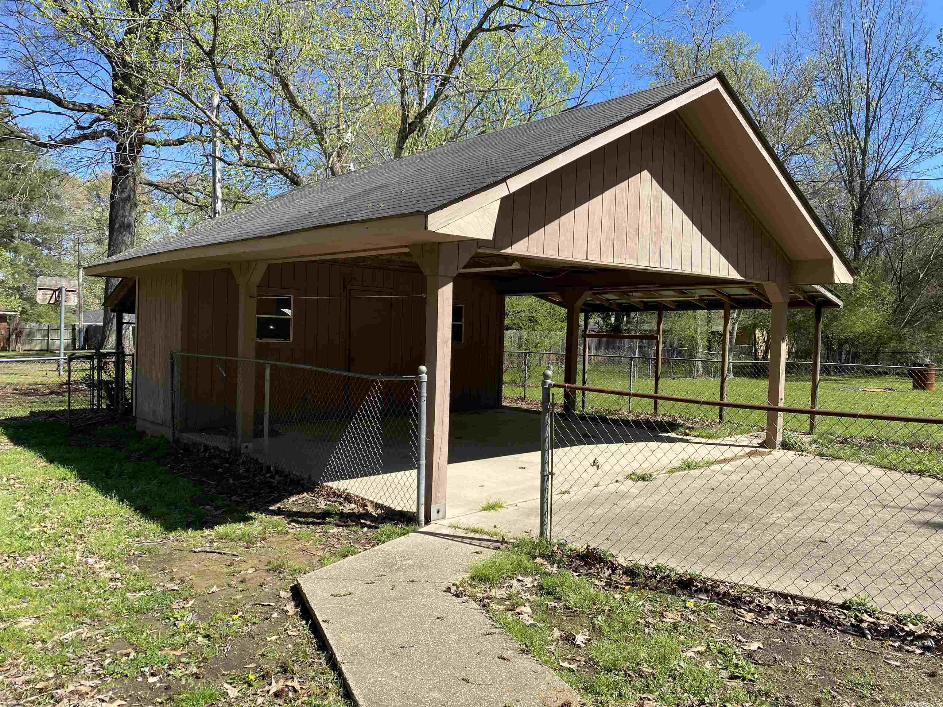 OAKHURST - Residential