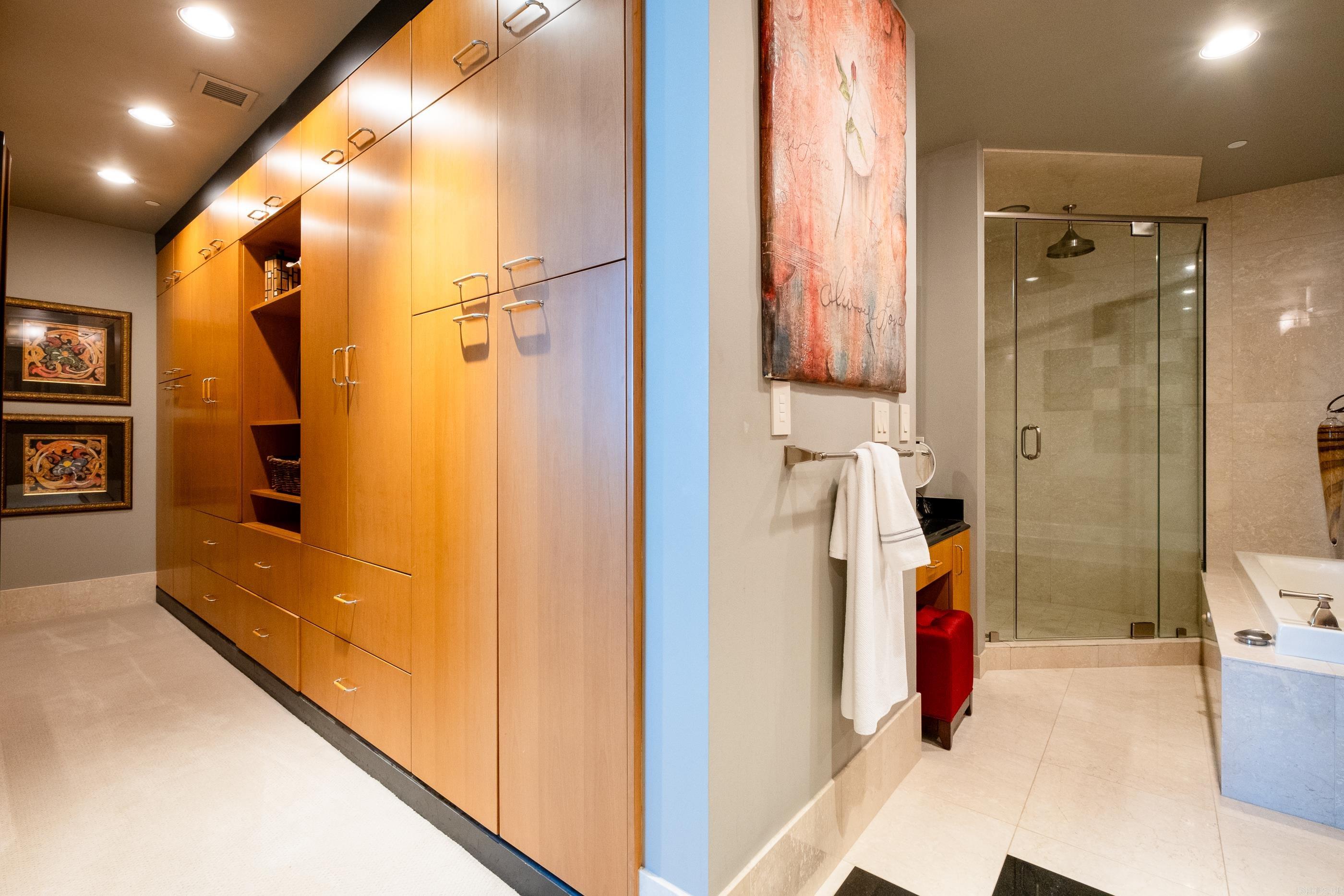300 THIRD HPR - Residential