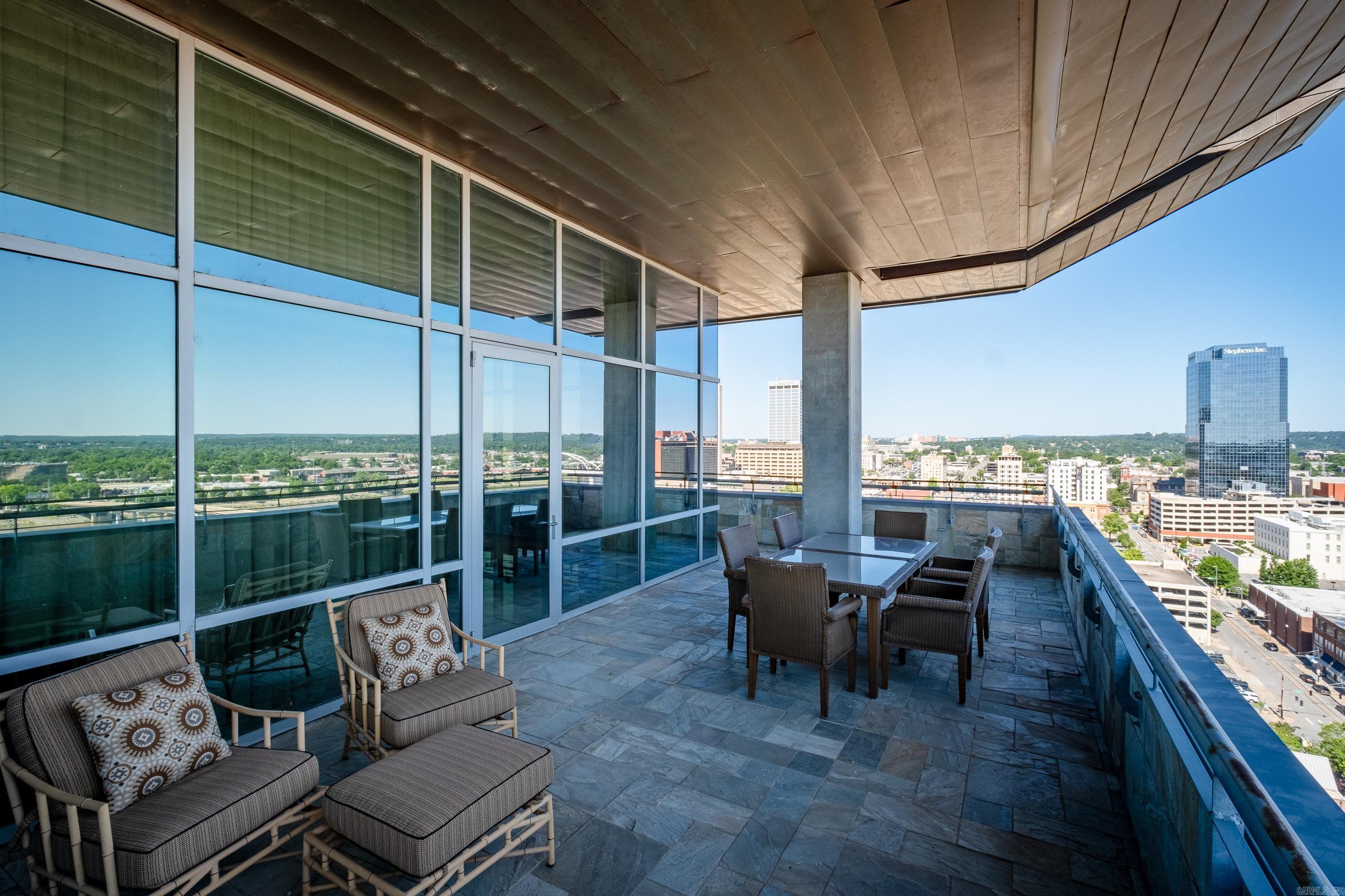 300 THIRD HPR - Residential