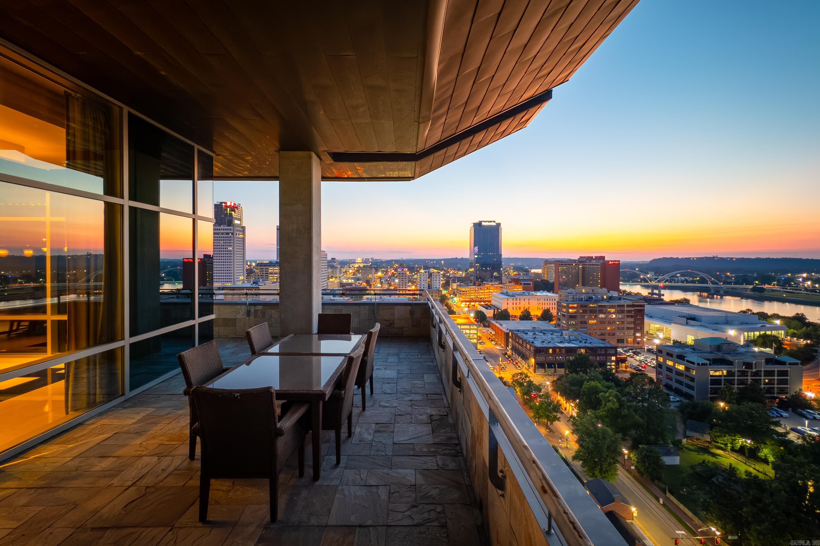 300 THIRD HPR - Residential