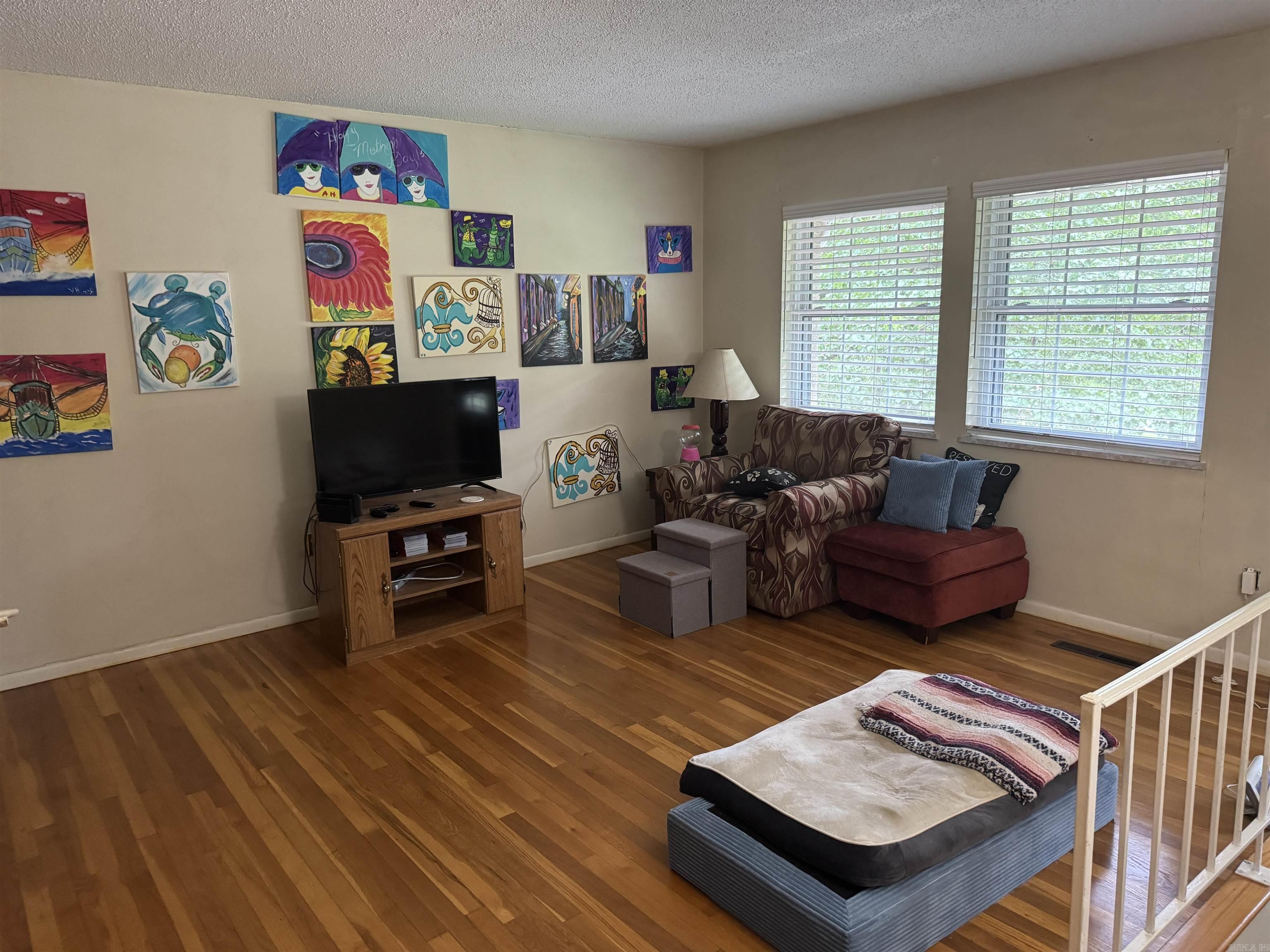 WATSON MANOR - Residential